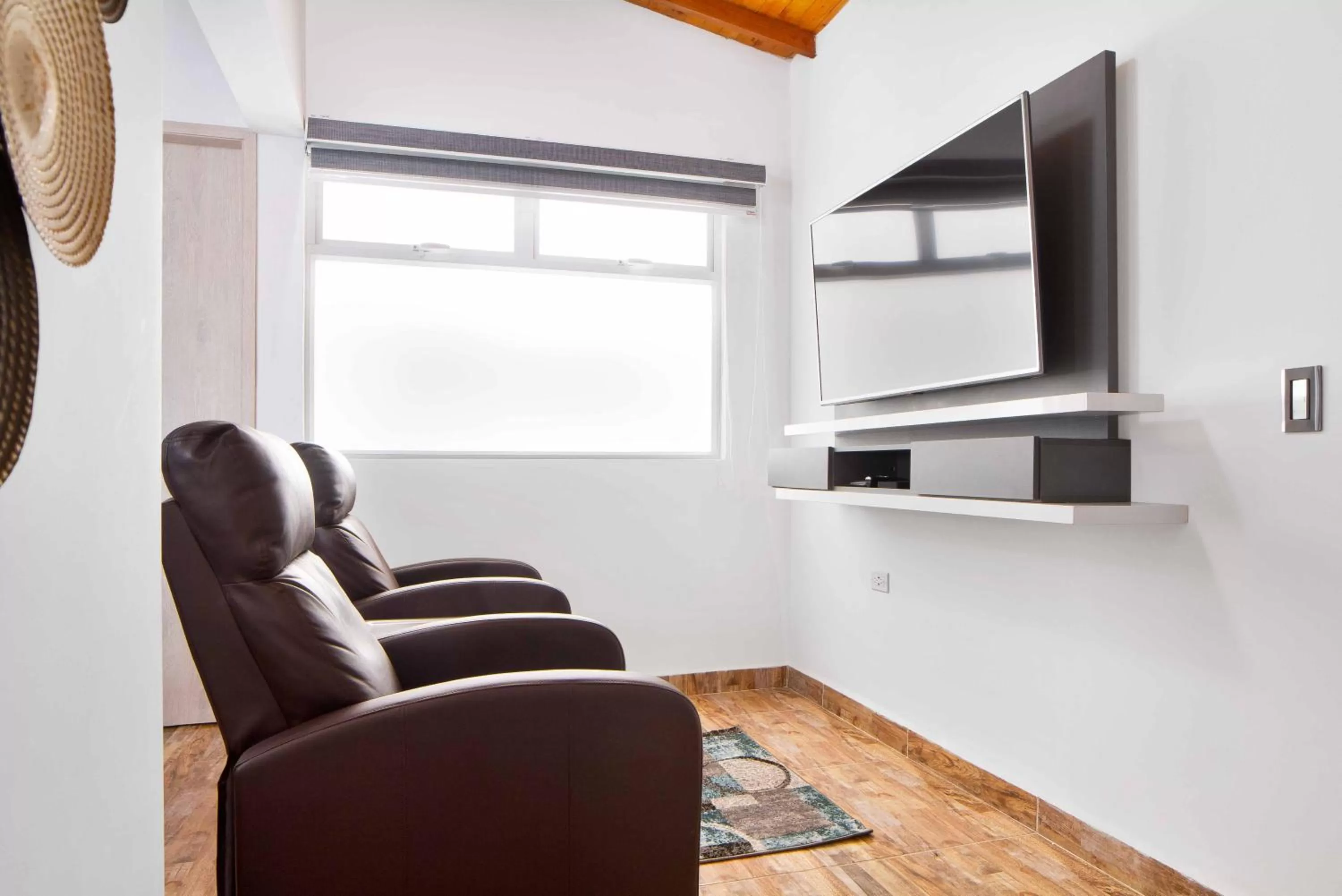 Living room, Seating Area in Miracle