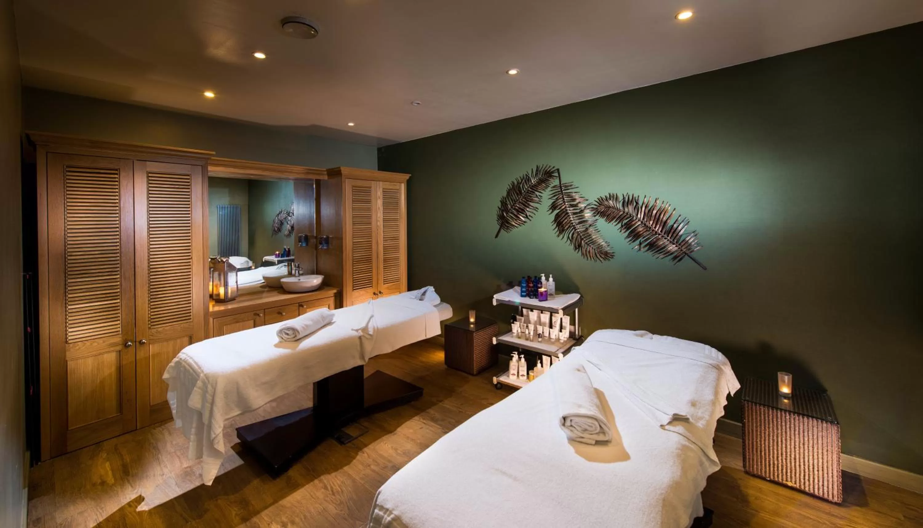 Massage, Bed in Chevin Country Park Hotel & Spa