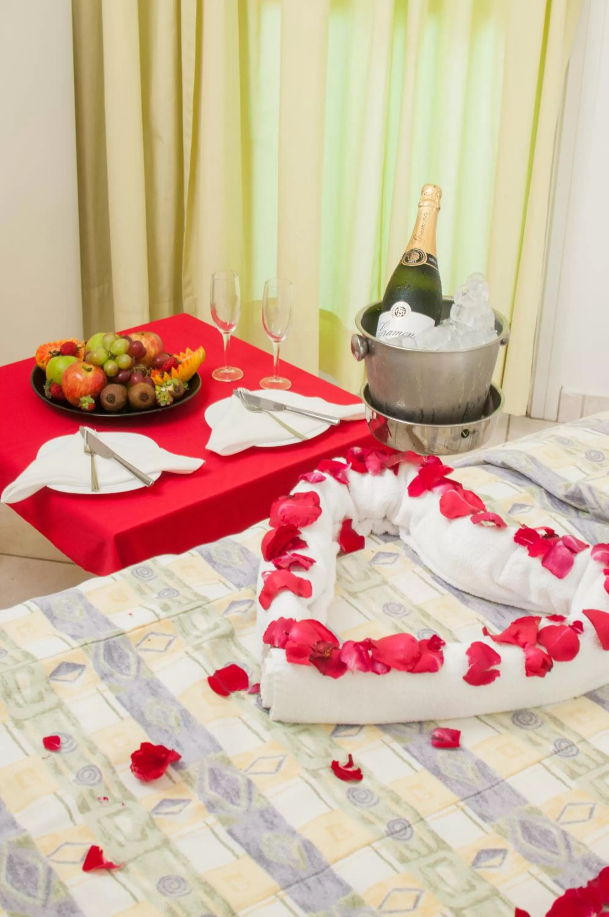 Other, Bed in Hotel Port Louis