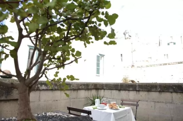 Balcony/Terrace in Le Malve Cave Retreat