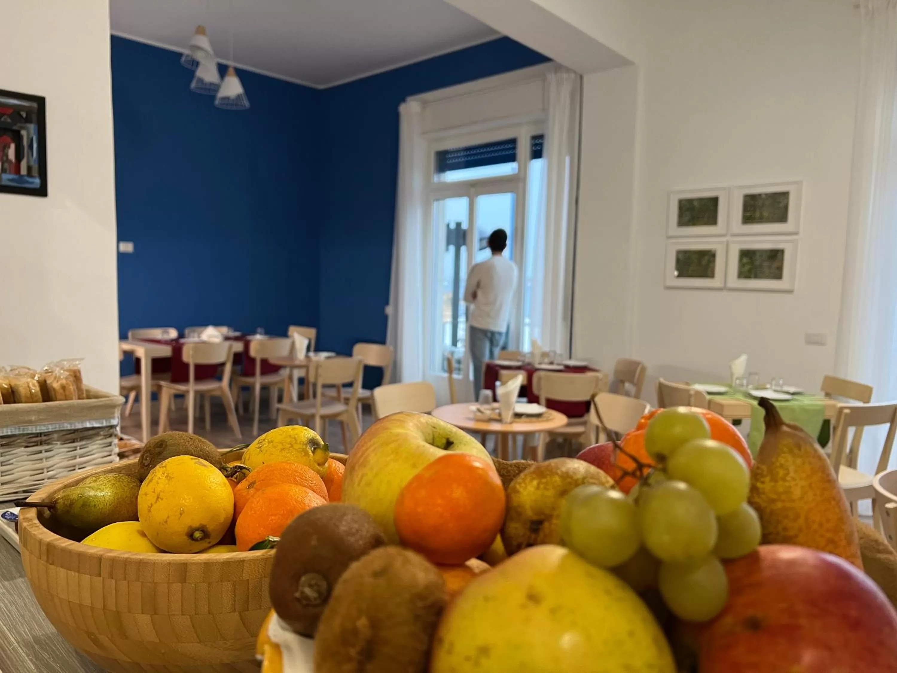 Food in Garibaldi R&B