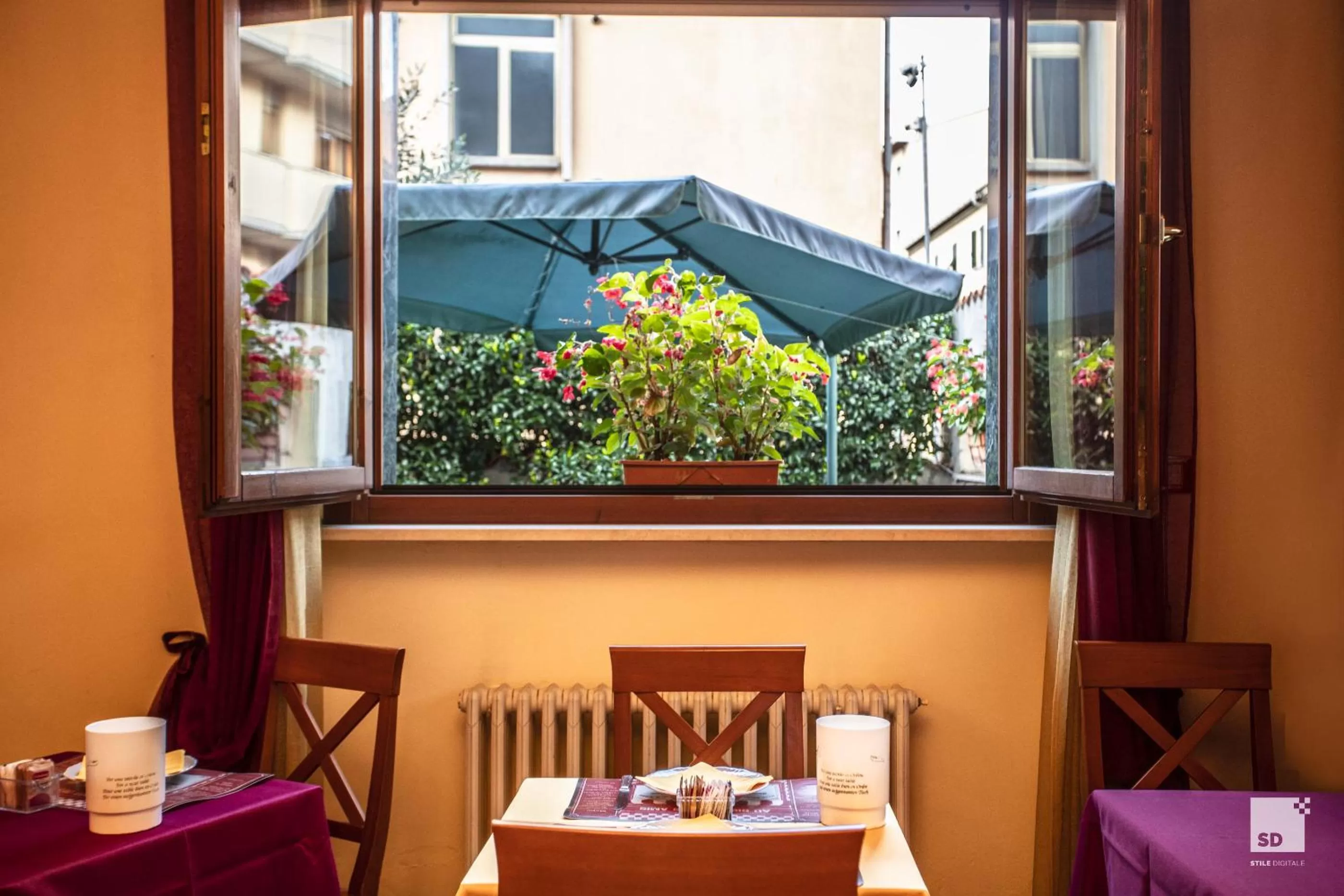 Food and drinks in Hotel Alessandro Della Spina