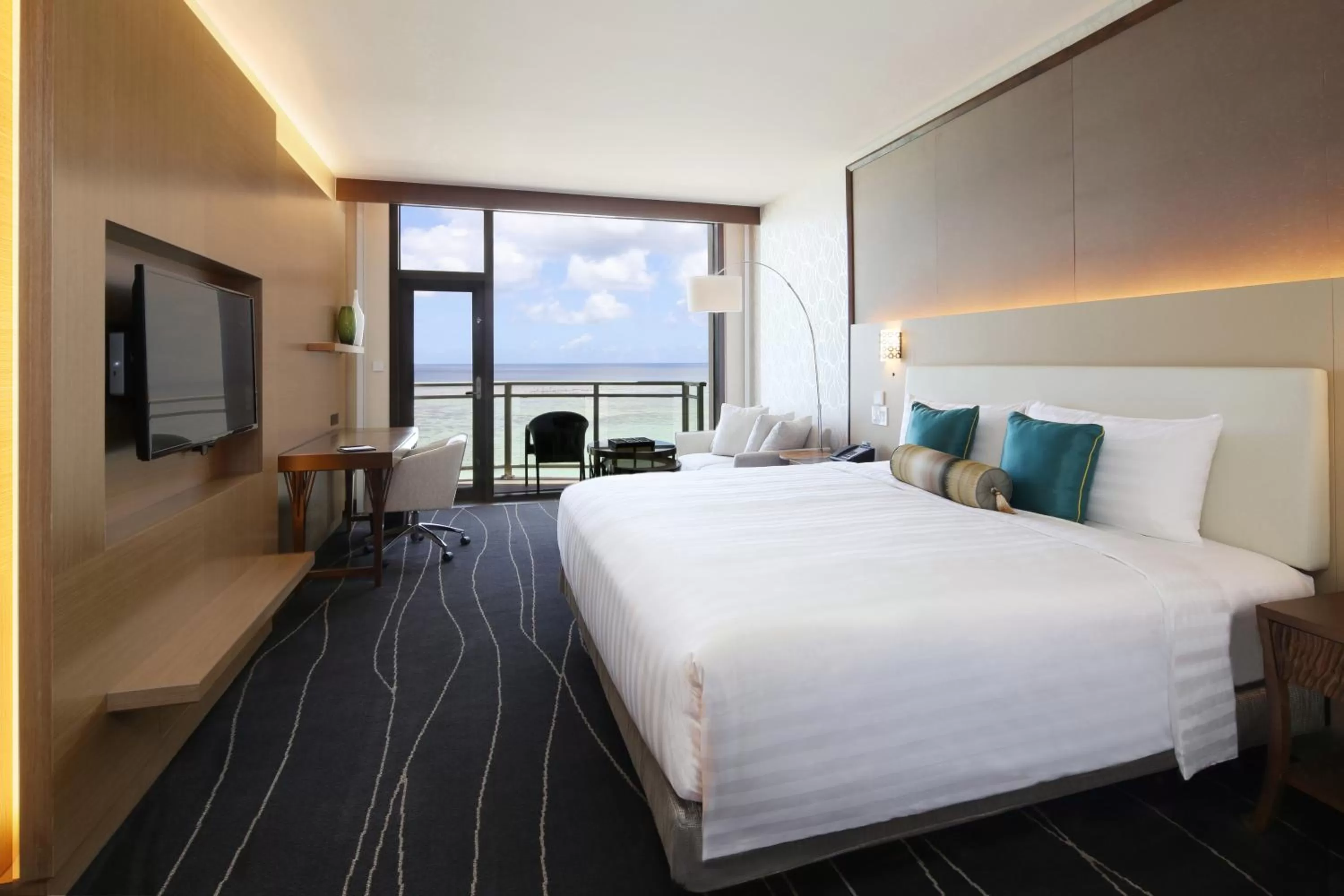 Bed in Dusit Thani Guam Resort