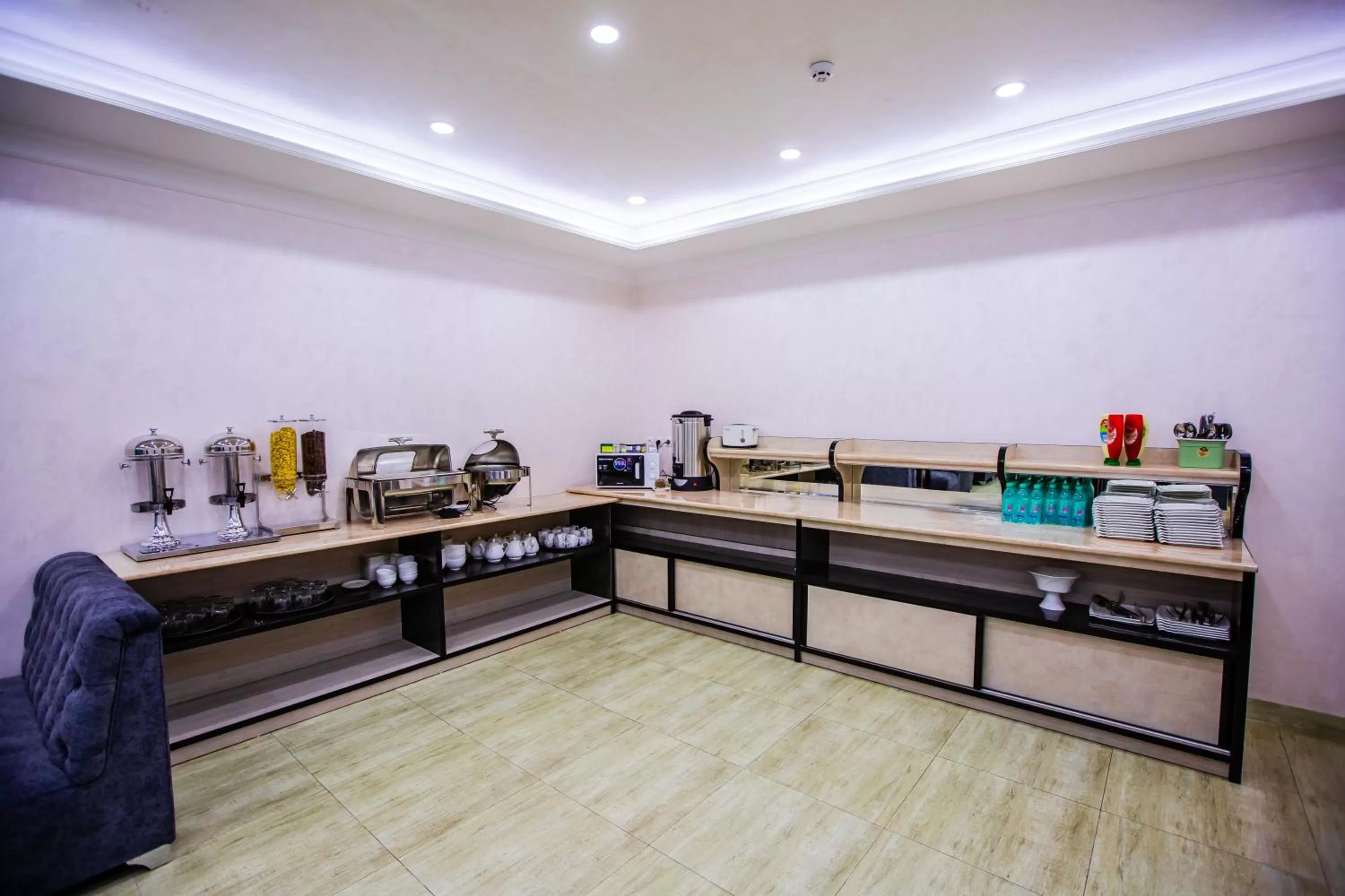 Restaurant/places to eat in Art Regency Premium Hotel, Free Airport Shuttle Service