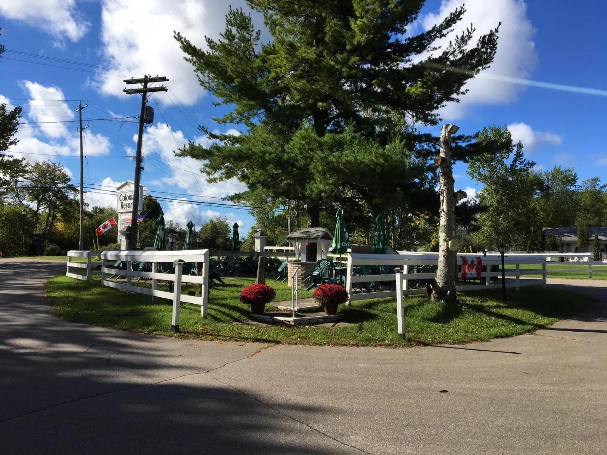 Patio in Colonial Resort-1000Islands