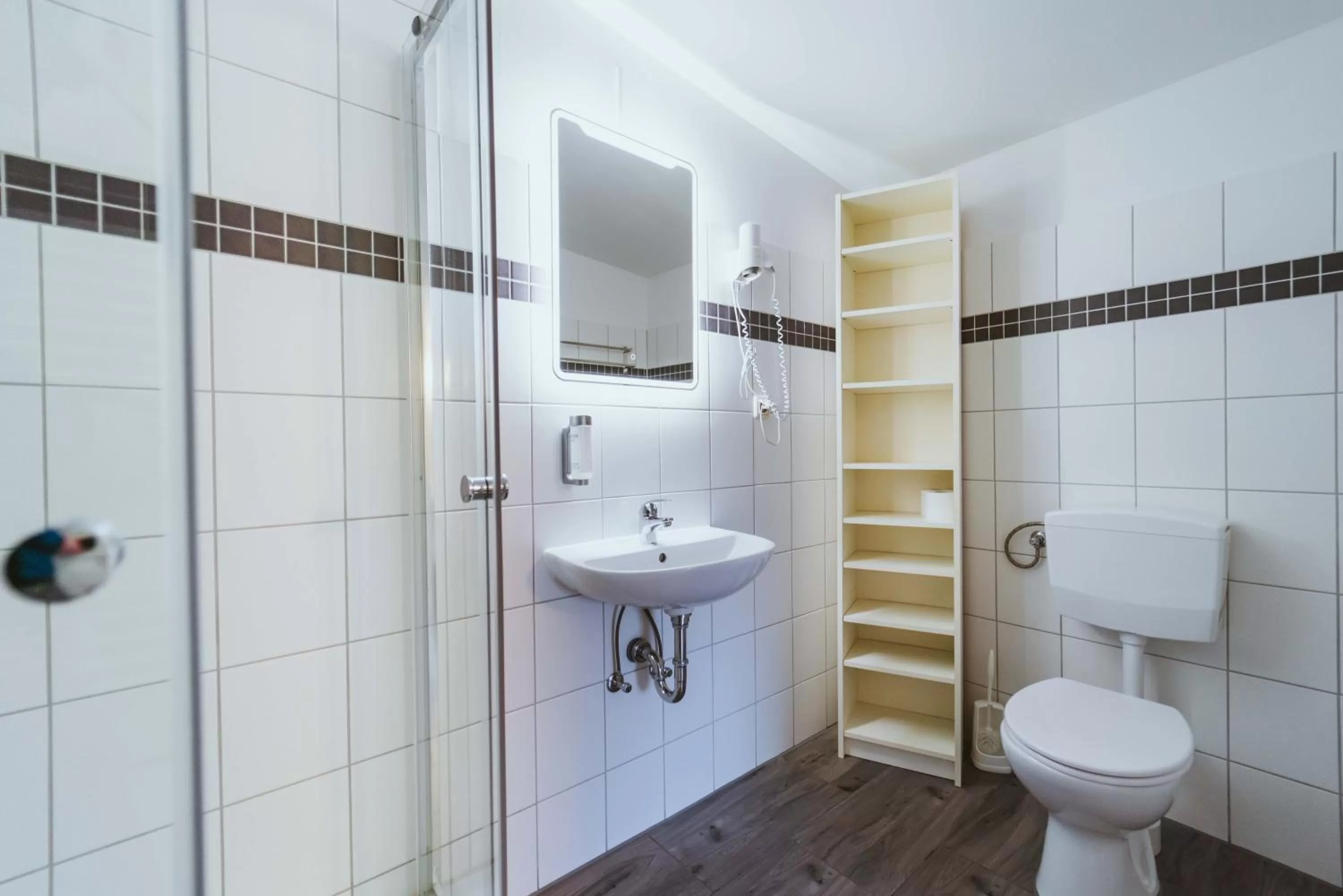 Shower, Bathroom in Aparthotel Stralsund Studios und Apartments
