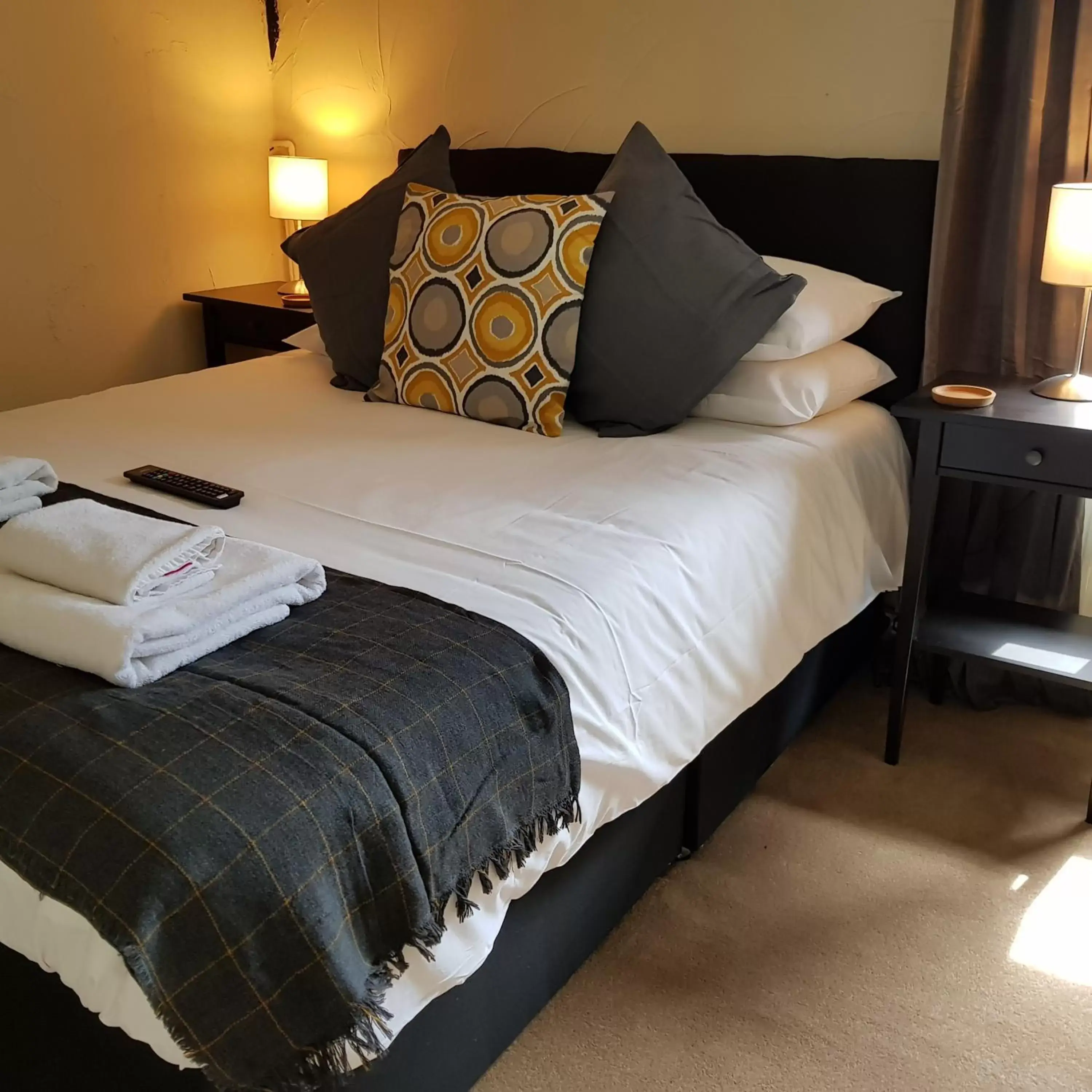 Double Room - single occupancy in Crown Inn Double Room - single occupancy in Crown Inn