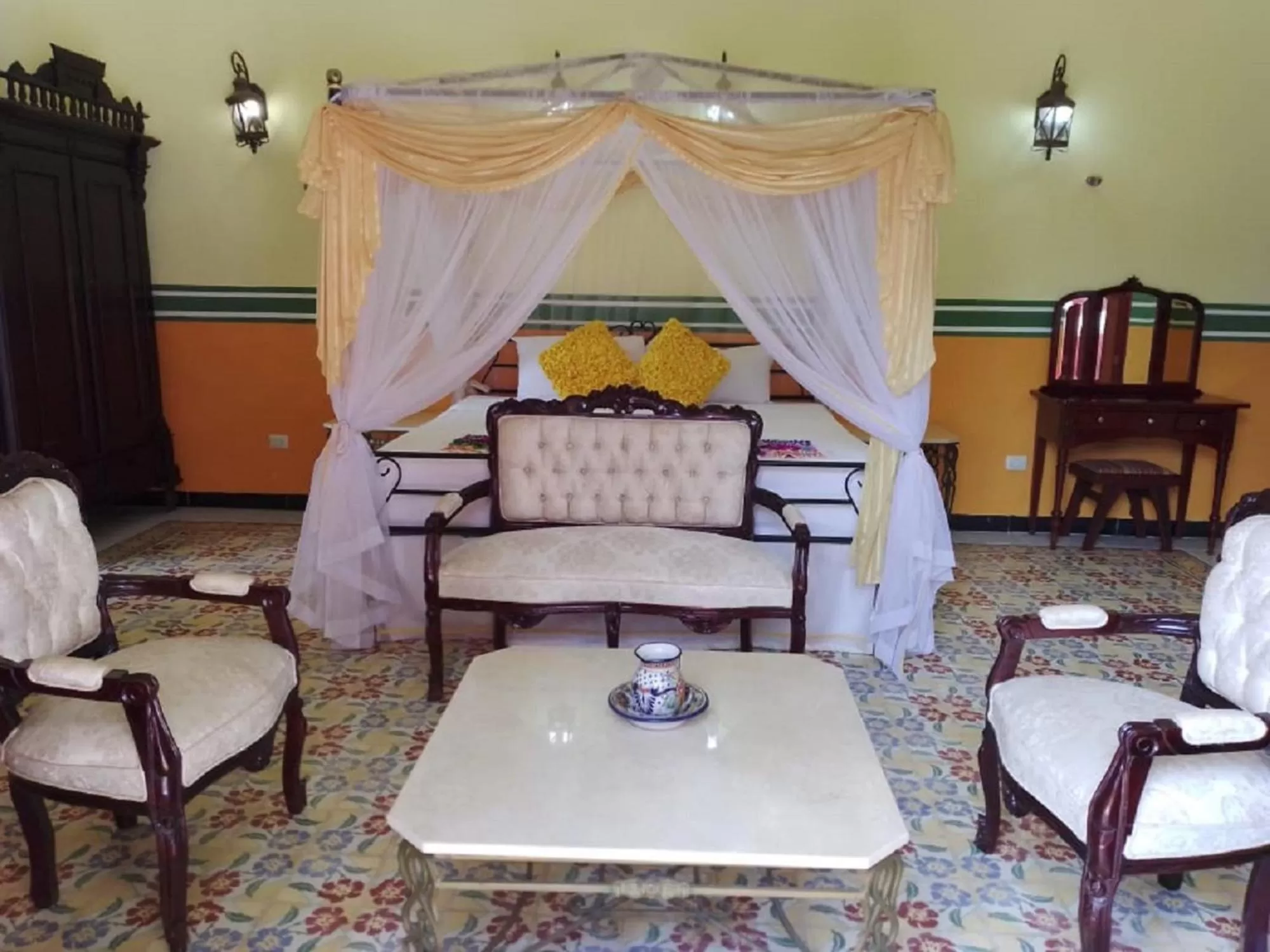 Superior King Suite in Hacienda Yabucu
