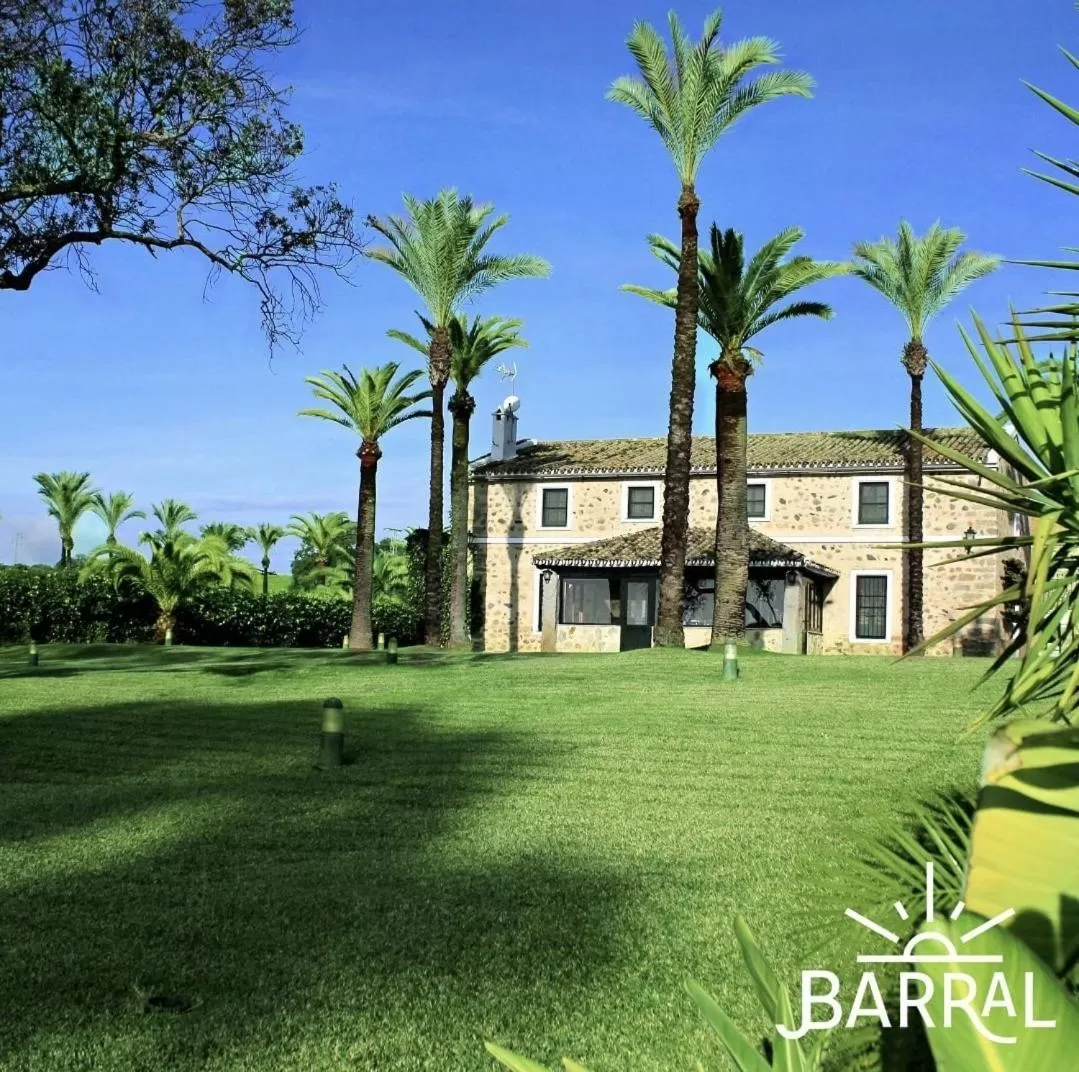 Property Building in Alojamiento Rural Finca Barral