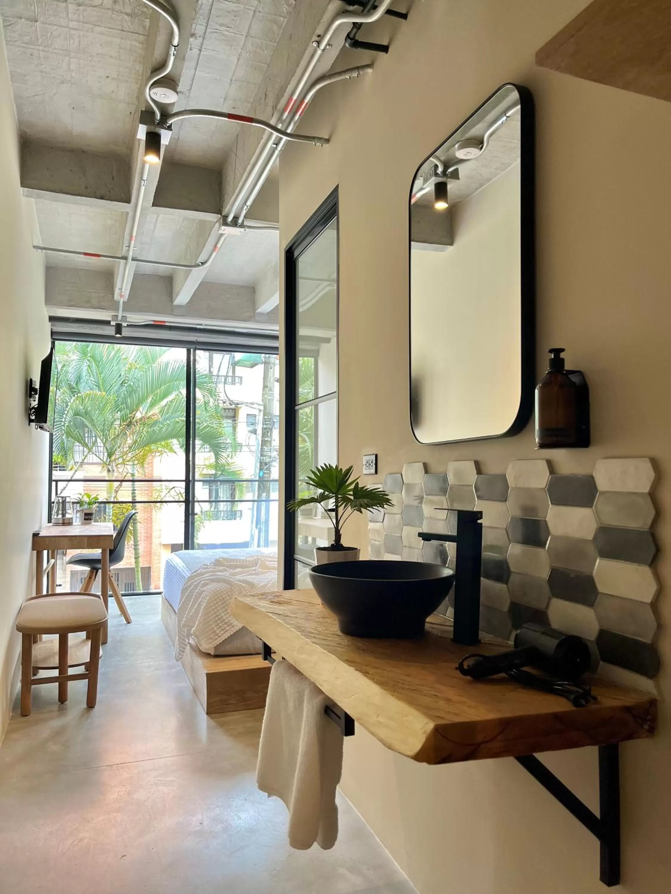 Photo of the whole room in Beminimal Hotel