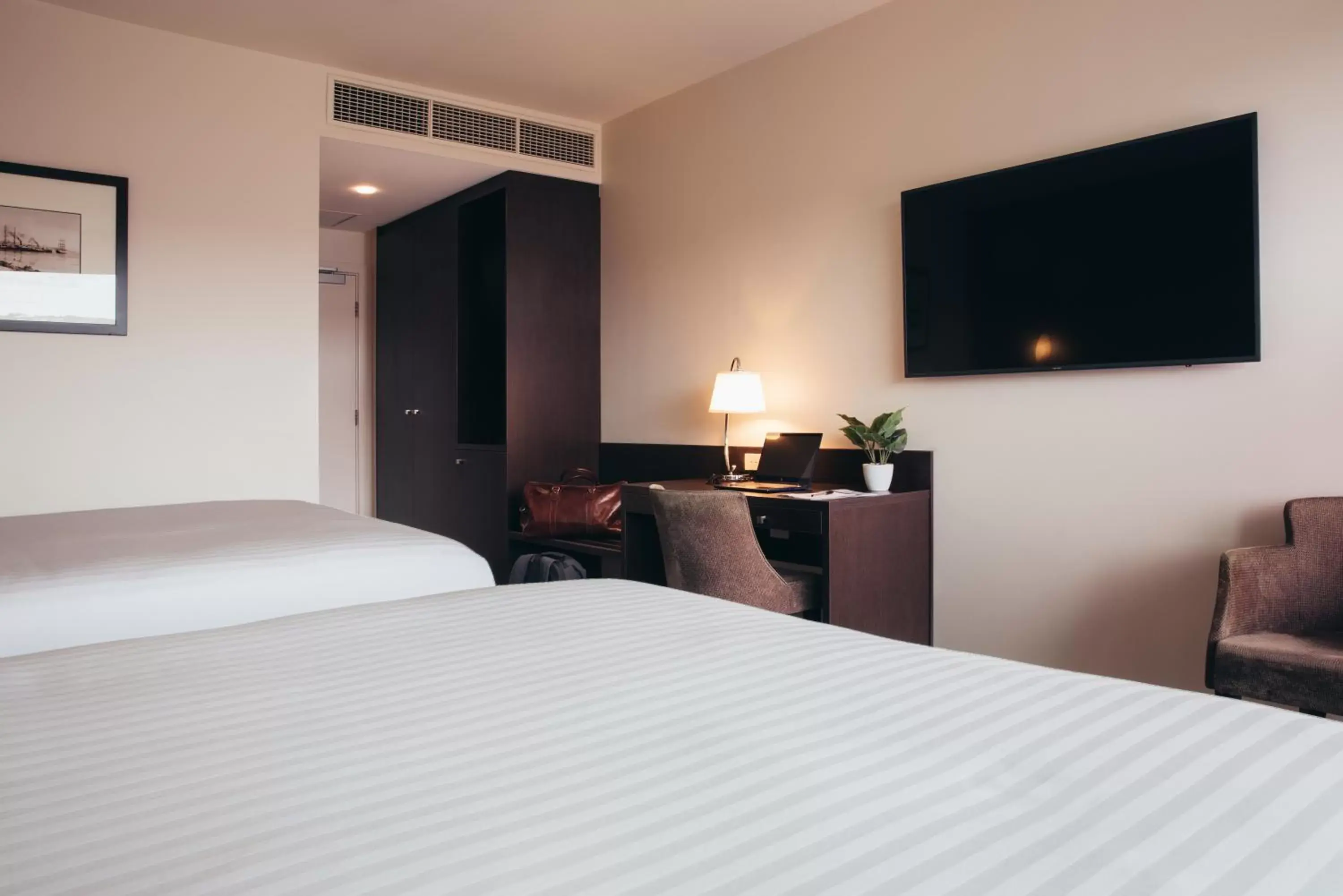 Standard Double or Twin Room with Balcony in Port Lincoln Hotel Standard Double or Twin Room with Balcony in Port Lincoln Hotel