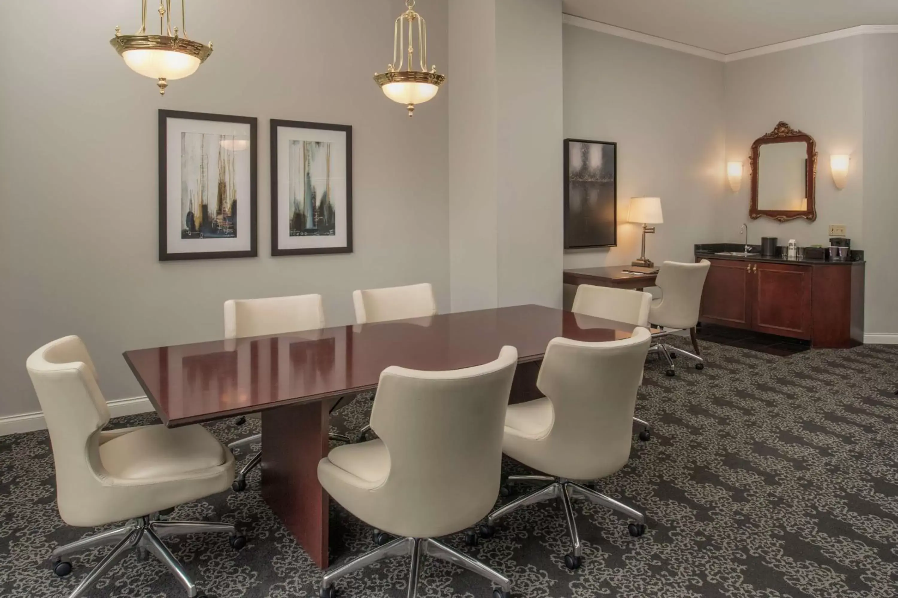 Executive King Suite in Embassy Suites by Hilton Portland Downtown Executive King Suite in Embassy Suites by Hilton Portland Downtown