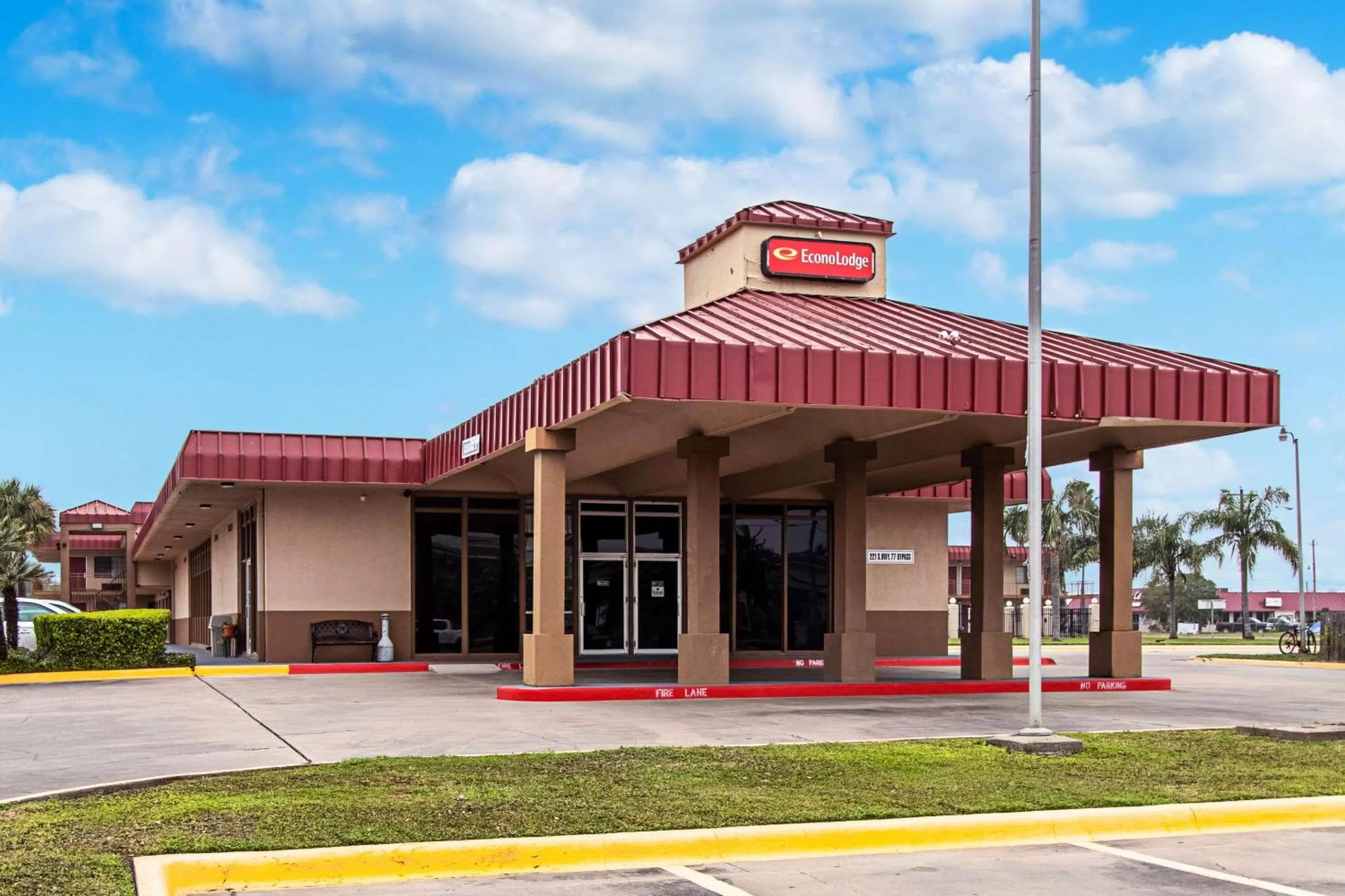 Property building in Econo Lodge Kingsville