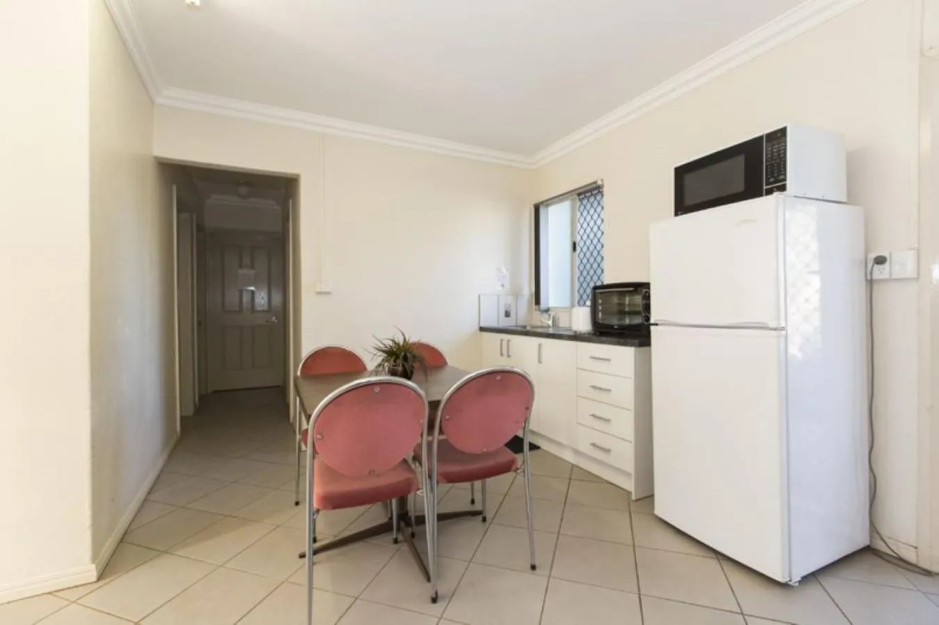 Kitchen or kitchenette, Kitchen/Kitchenette in Cityside Accommodation