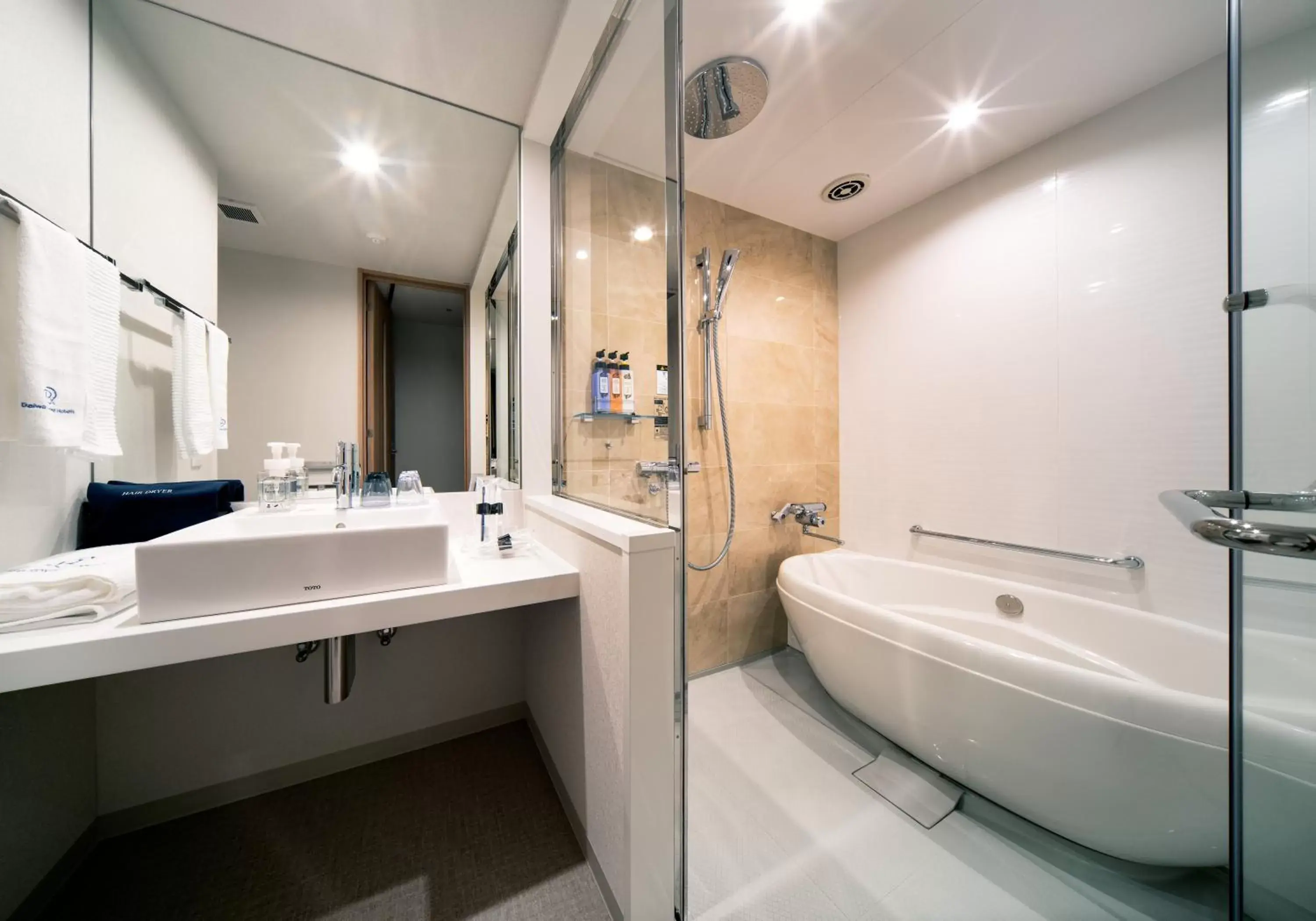 Moderate Double Room - single occupancy - Non-Smoking in Daiwa Roynet Hotel Yamagata Ekimae Moderate Double Room - single occupancy - Non-Smoking in Daiwa Roynet Hotel Yamagata Ekimae