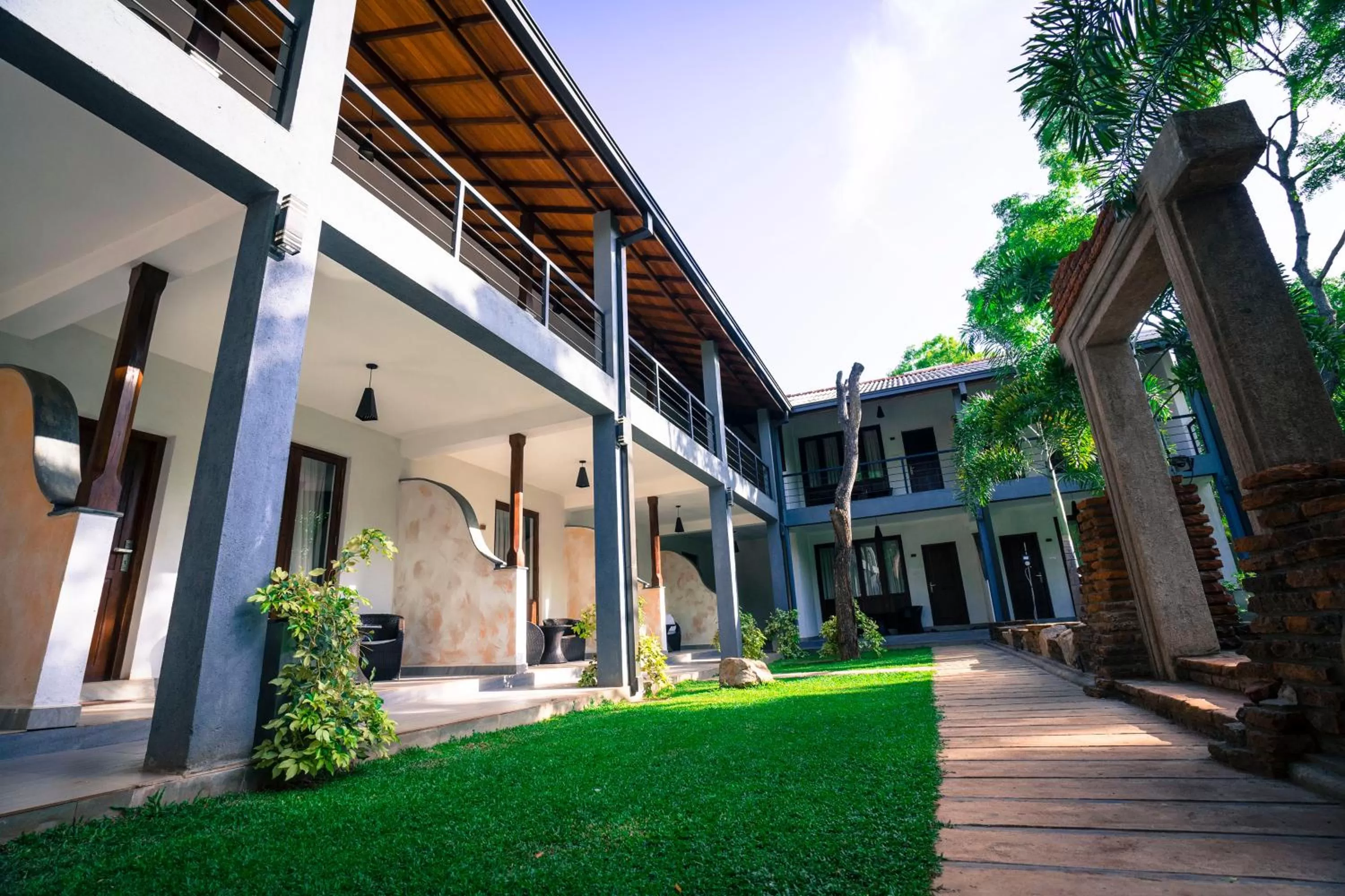 Property building in Hotel Alakamanda