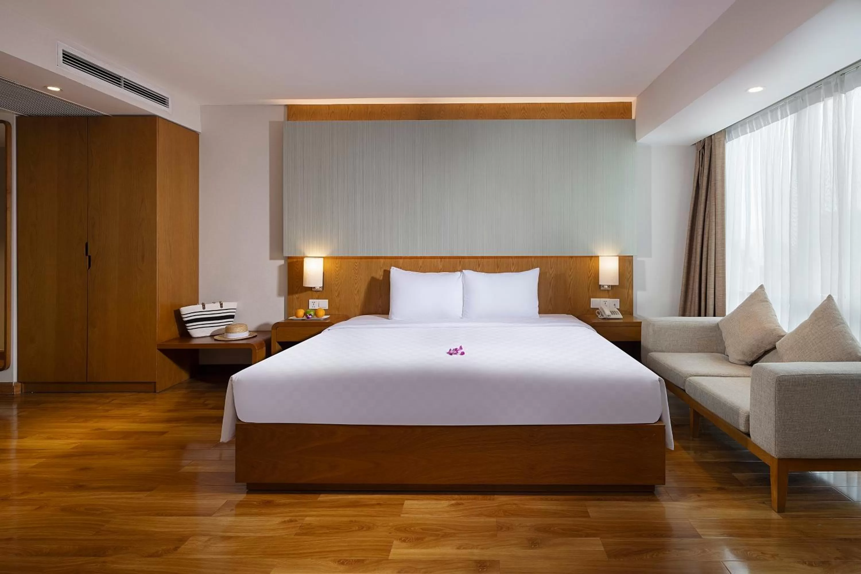 Bed in Harmony Saigon Hotel & Spa