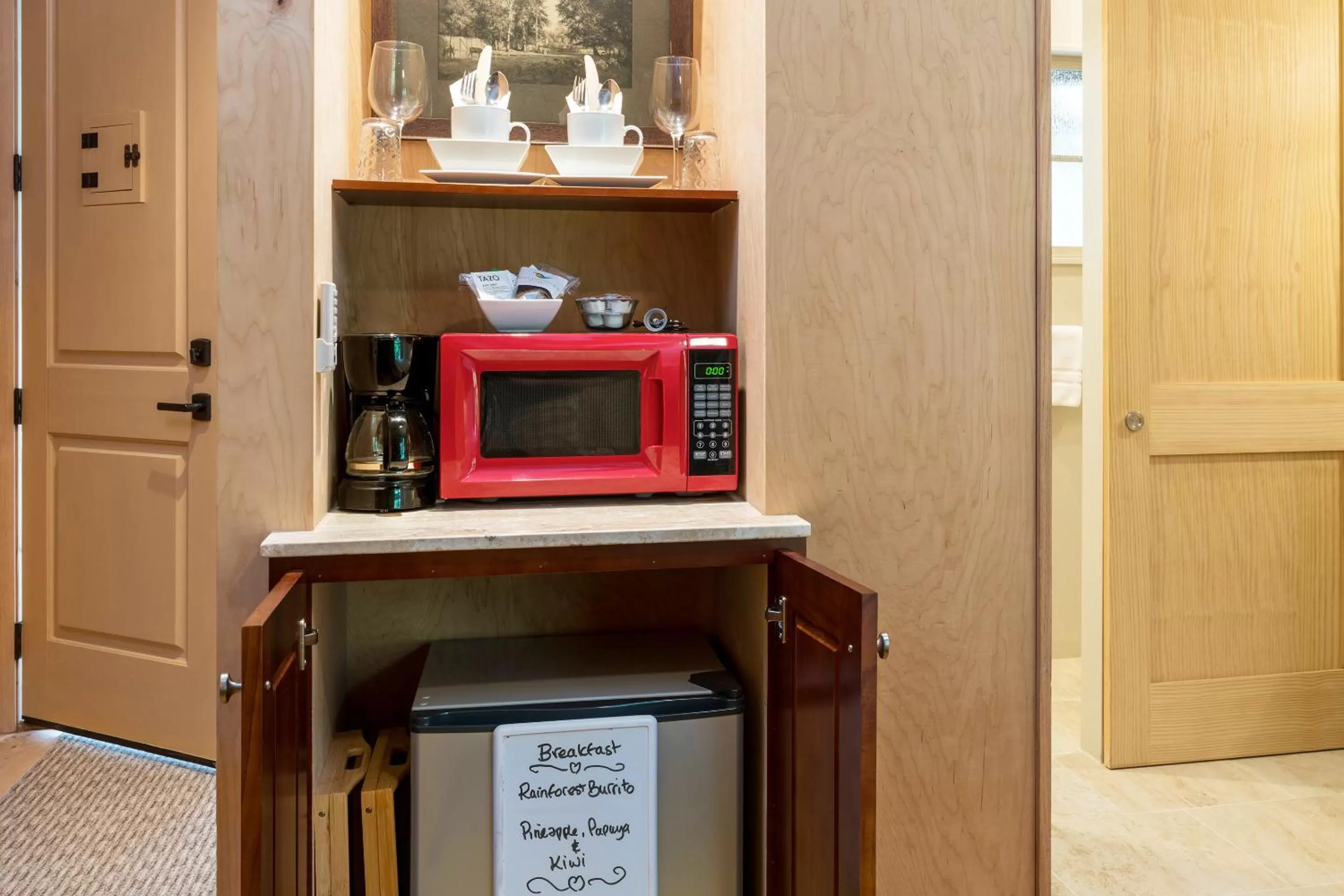 Breakfast in Volcano Village Estates