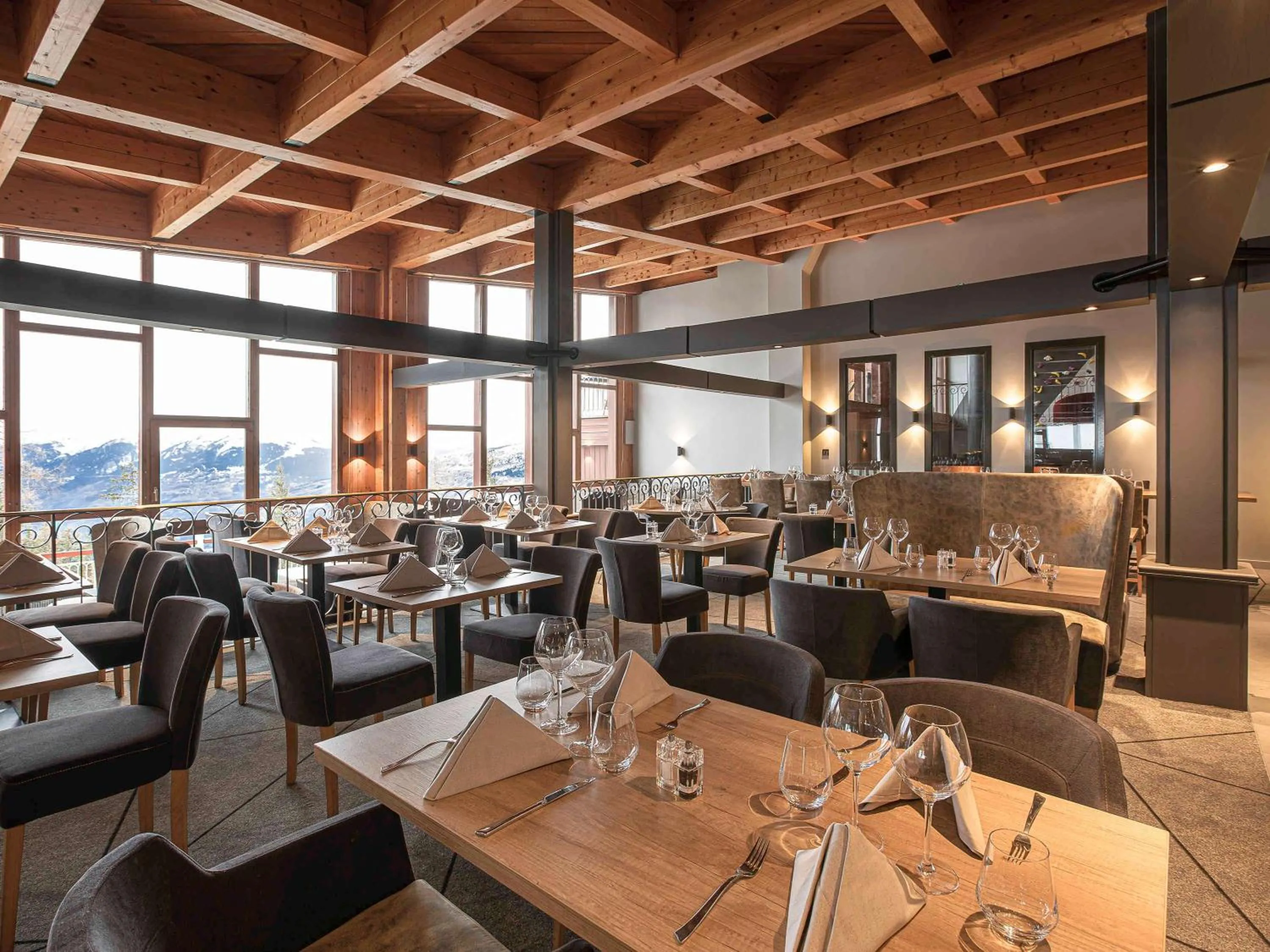 Restaurant/places to eat in Altezza - Arc 1800 Hotel & Spa - ex Mercure