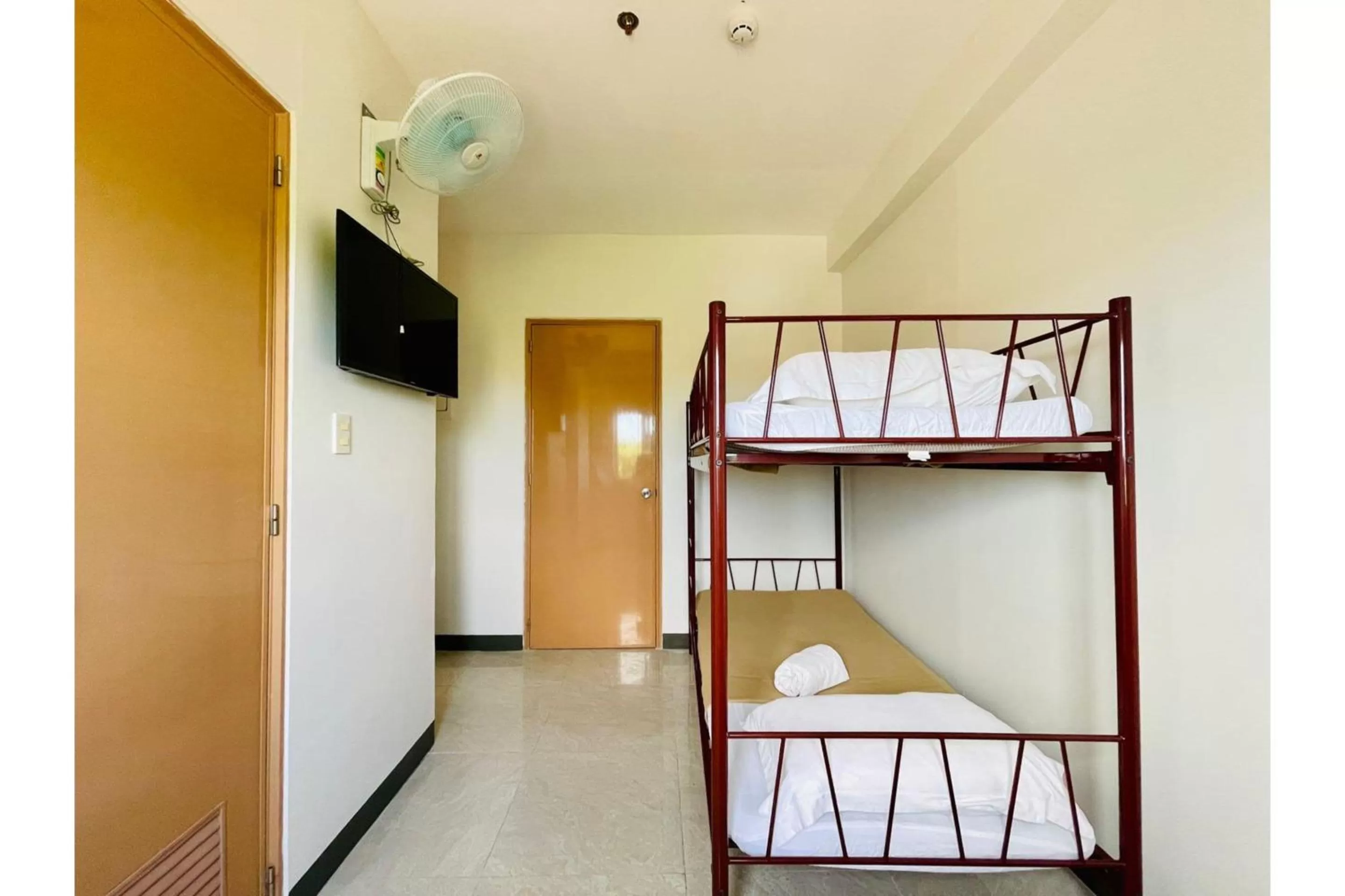 Bedroom in OYO 823 Stay Inn