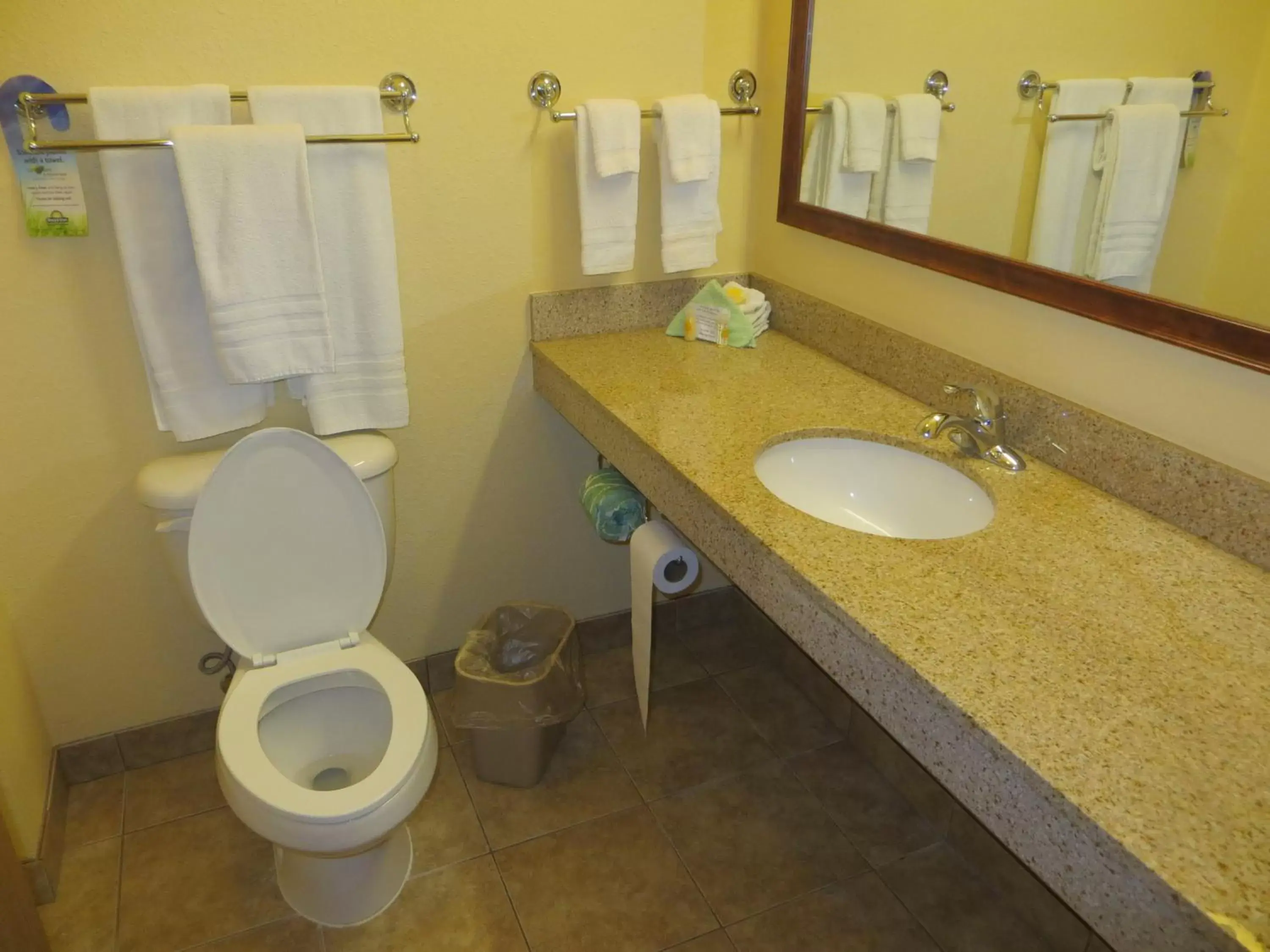 2 Queen Beds, Mobility Accessible Room, Bathtub w/Grab Bars, Non-Smoking in Days Inn by Wyndham Ellis 2 Queen Beds, Mobility Accessible Room, Bathtub w/Grab Bars, Non-Smoking in Days Inn by Wyndham Ellis