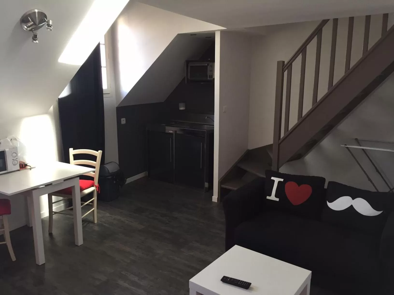 Dining area in Appart'Hotel Saint-Michel