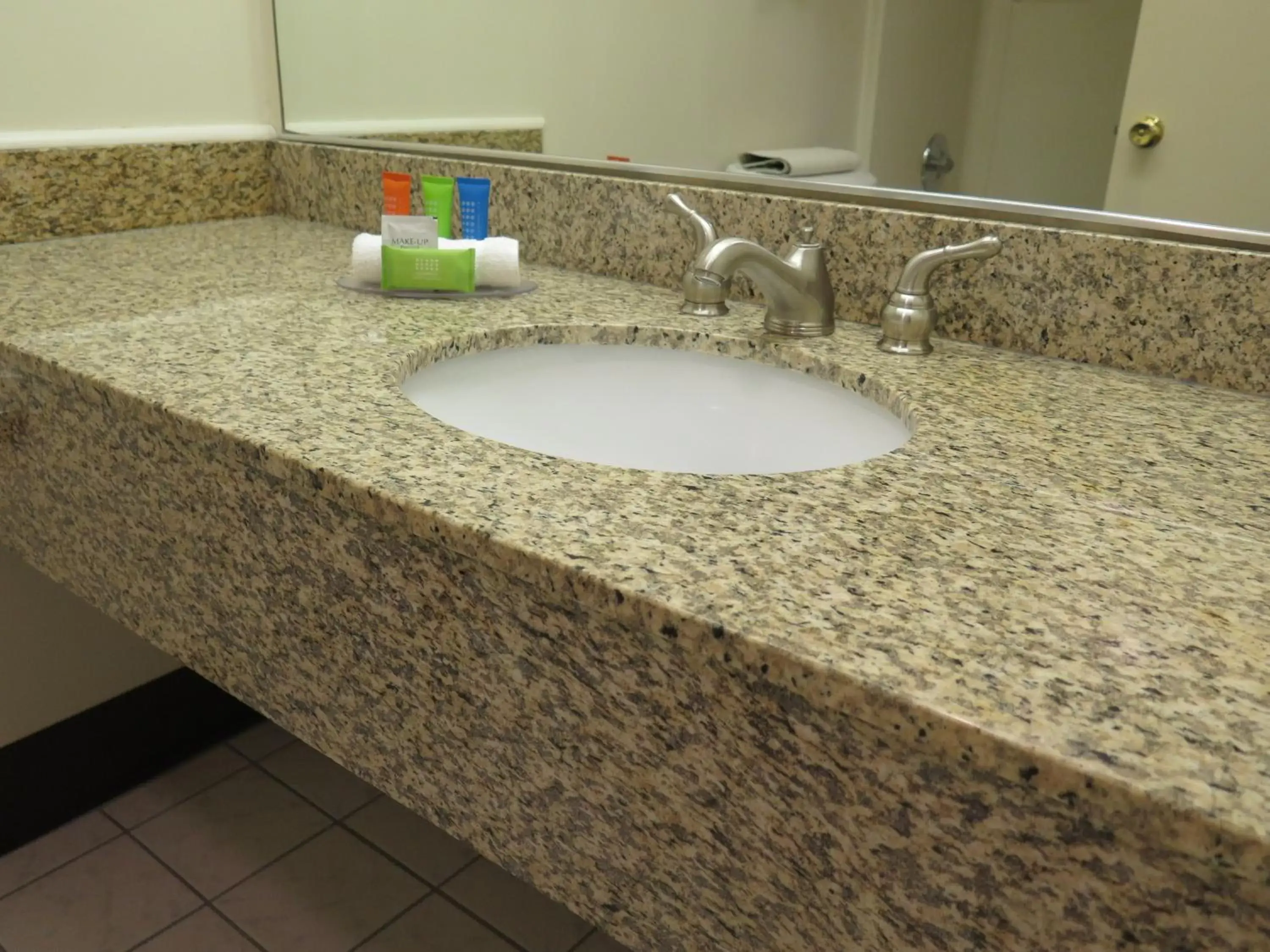 Standard Two Queens Room - Non-Smoking in Red Roof Inn Yuba City Bonanza - Marysville Standard Two Queens Room - Non-Smoking in Red Roof Inn Yuba City Bonanza - Marysville