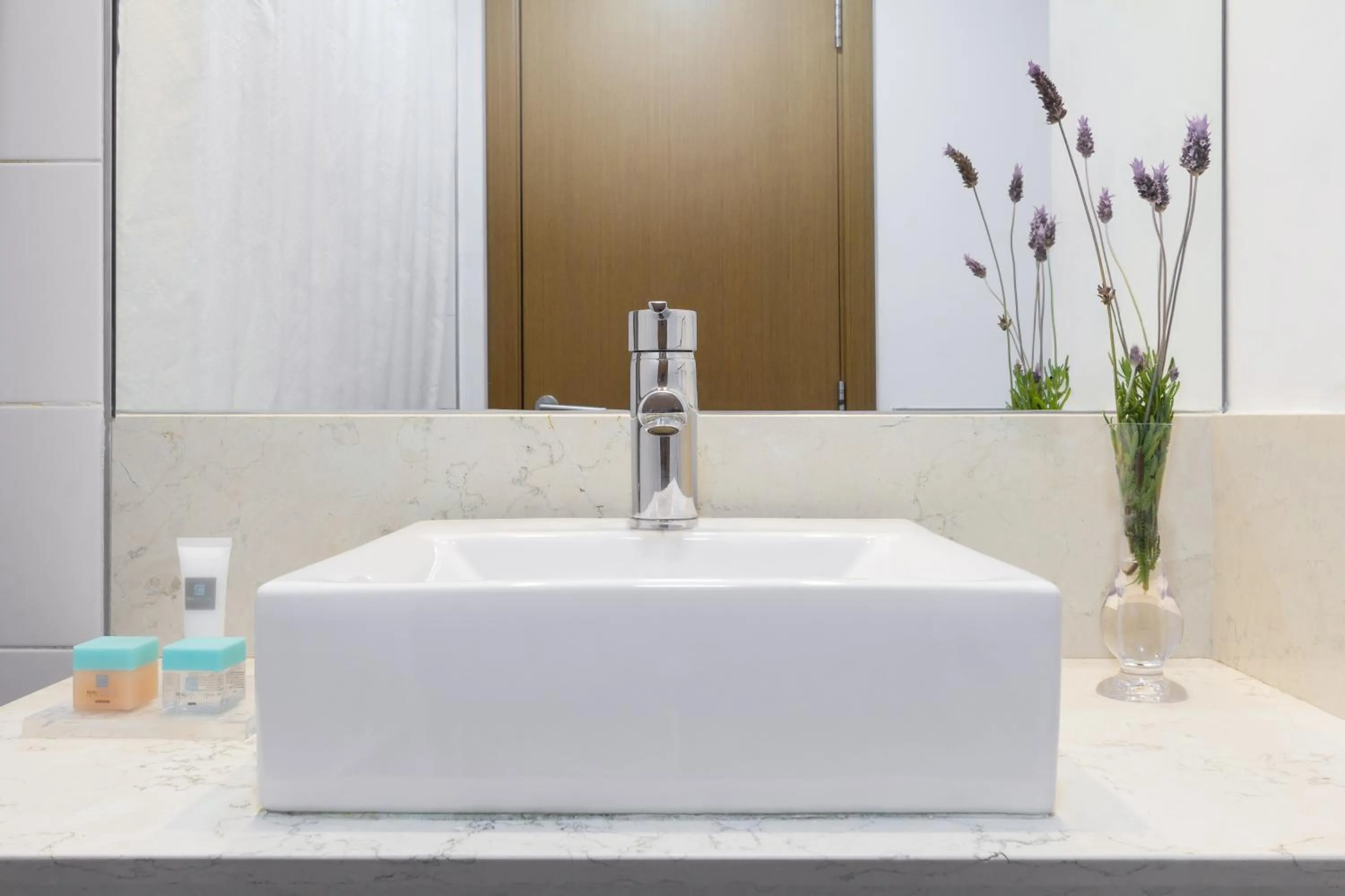 Bathroom in Real Colonia Hotel & Suites