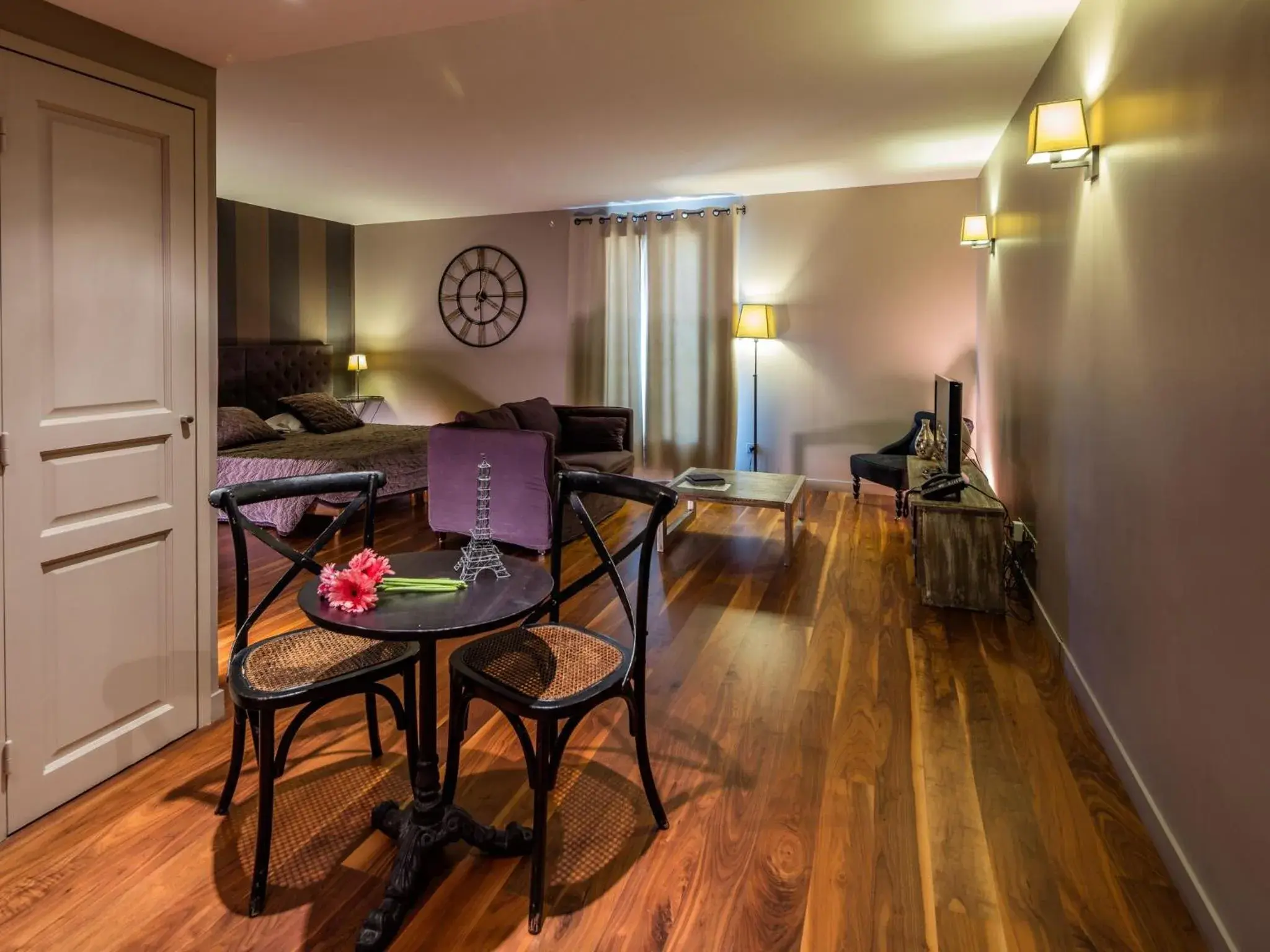 Tradition Room in Garrigae Distillerie de Pezenas - Hotellerie & Spa Tradition Room in Garrigae Distillerie de Pezenas - Hotellerie & Spa