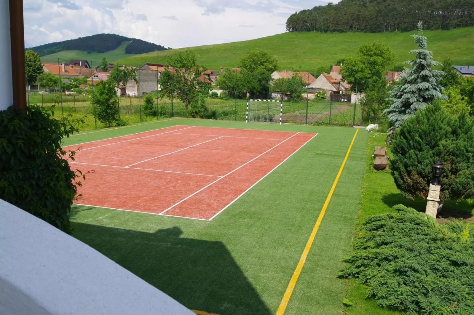 Tennis court, Tennis/Squash in Hotel Bielmann