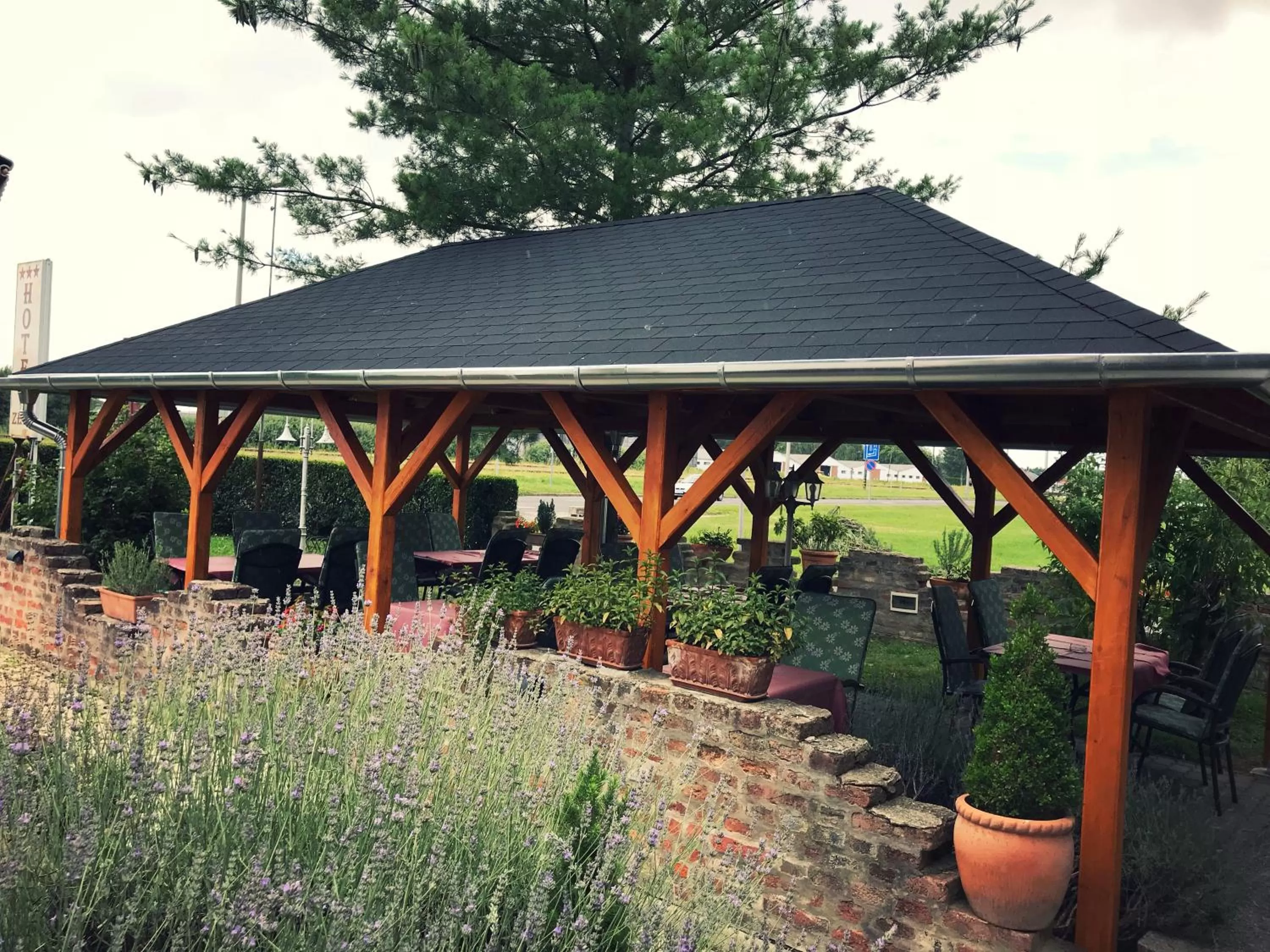 Property building in Hotel Zéta