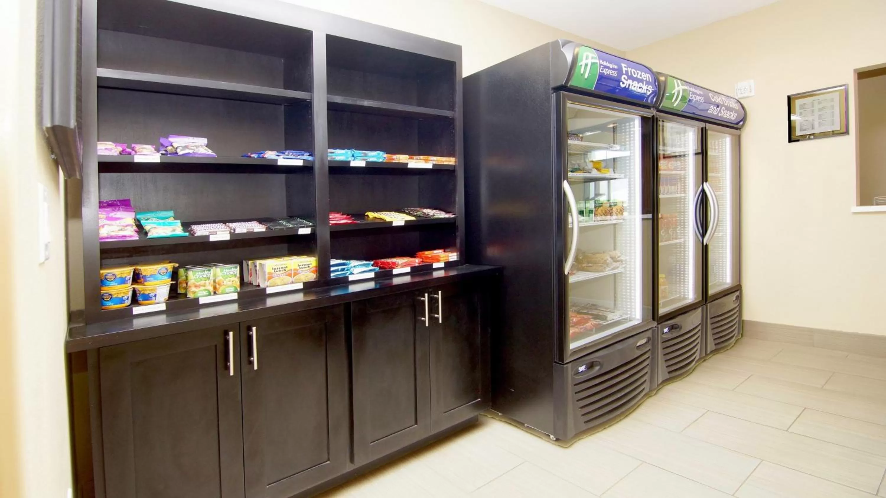 Lobby or reception in Holiday Inn Express Hotels & Suites Cuero by IHG