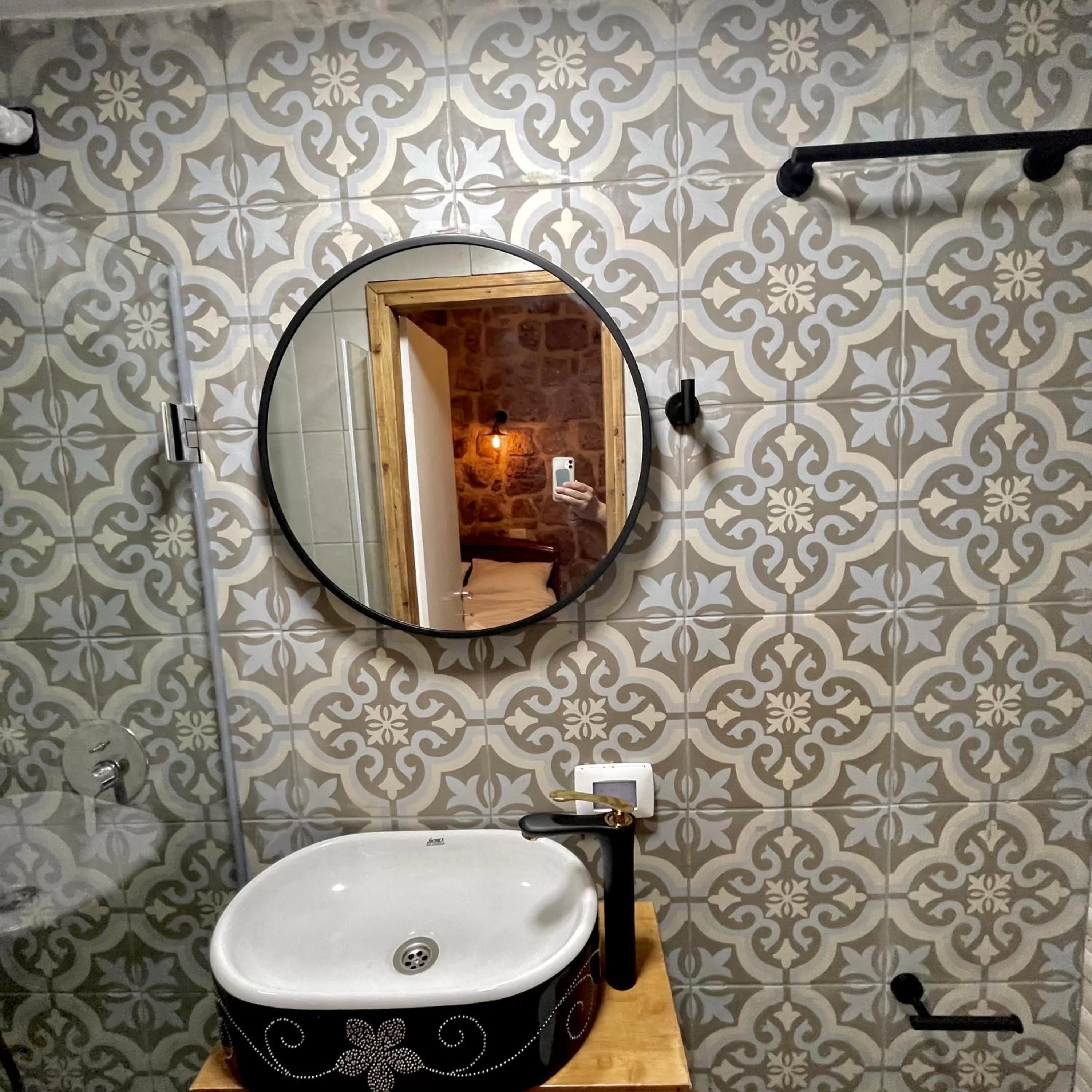 Bathroom in Hebi house