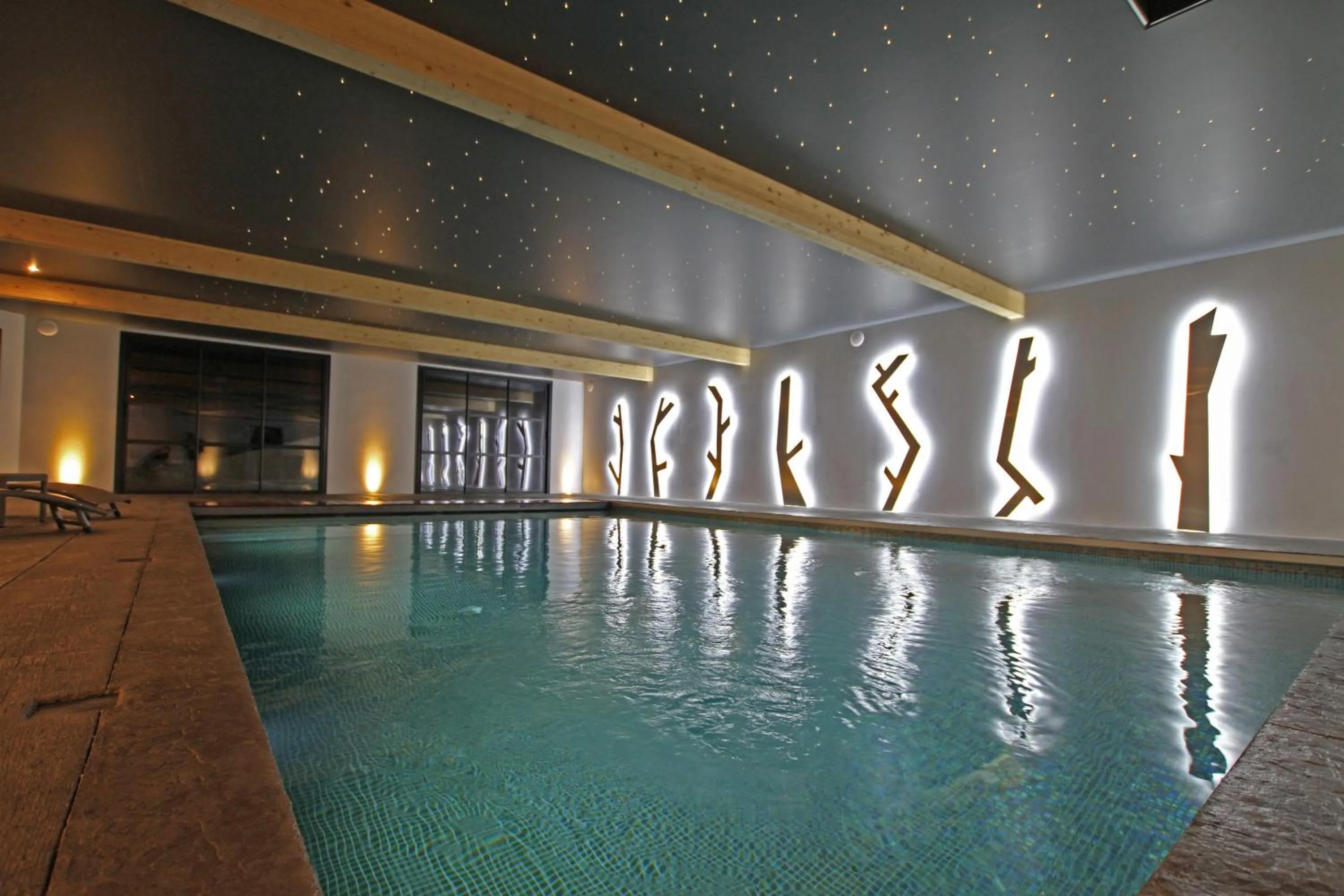 Swimming pool in LE M HOTEL & SPA HONFLEUR
