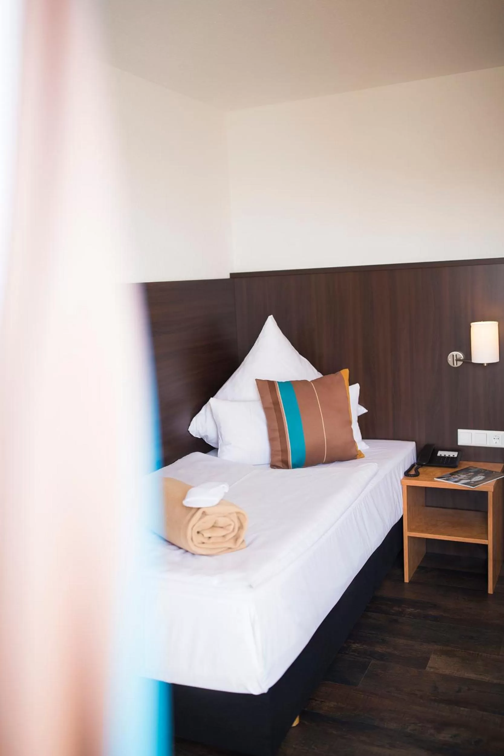 Photo of the whole room, Bed in Centro Hotel U-NO 1