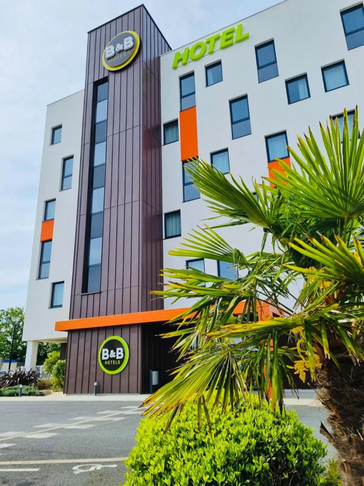 Property building in B&B HOTEL La Roche-sur-Yon