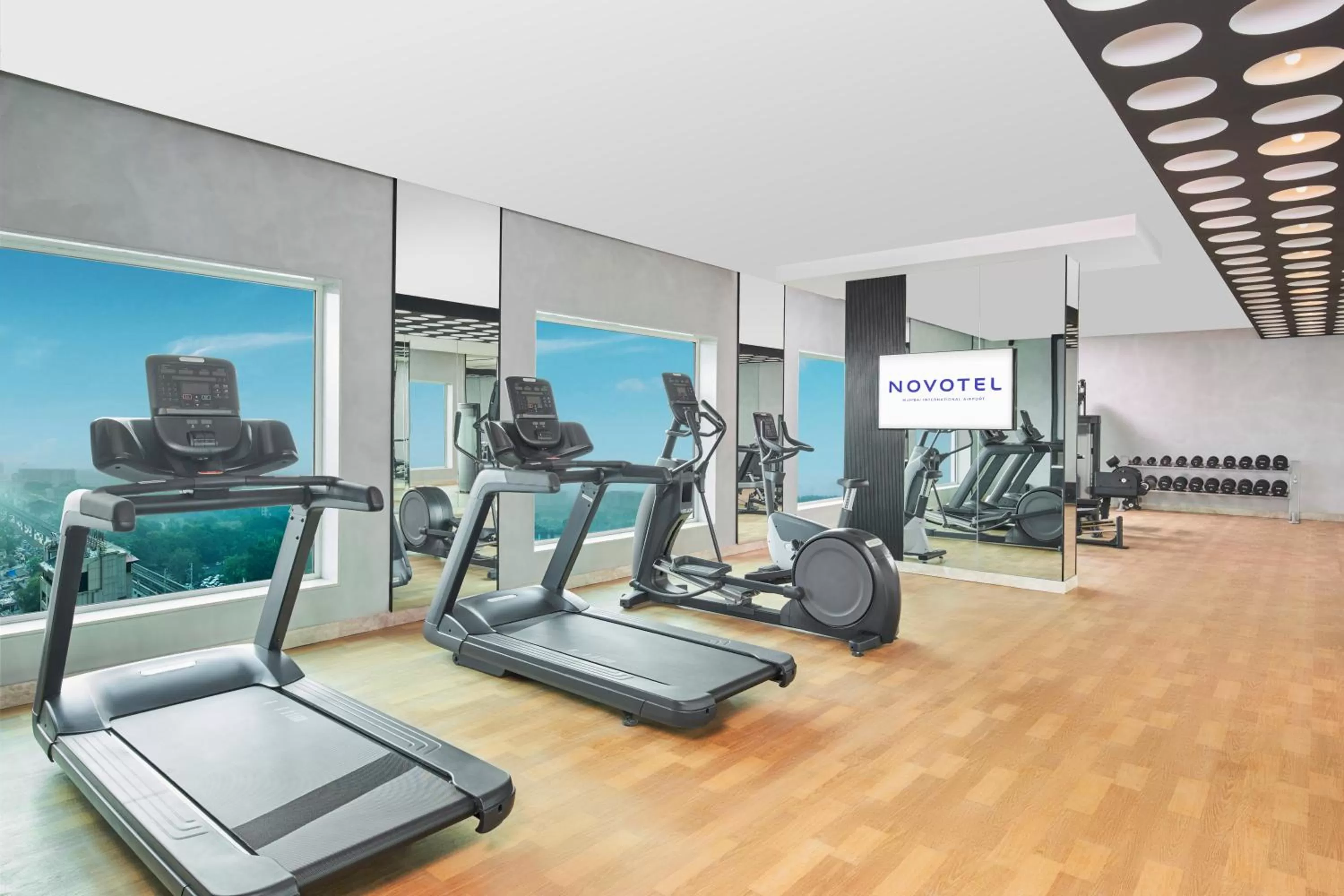 Fitness centre/facilities in Novotel Mumbai International Airport