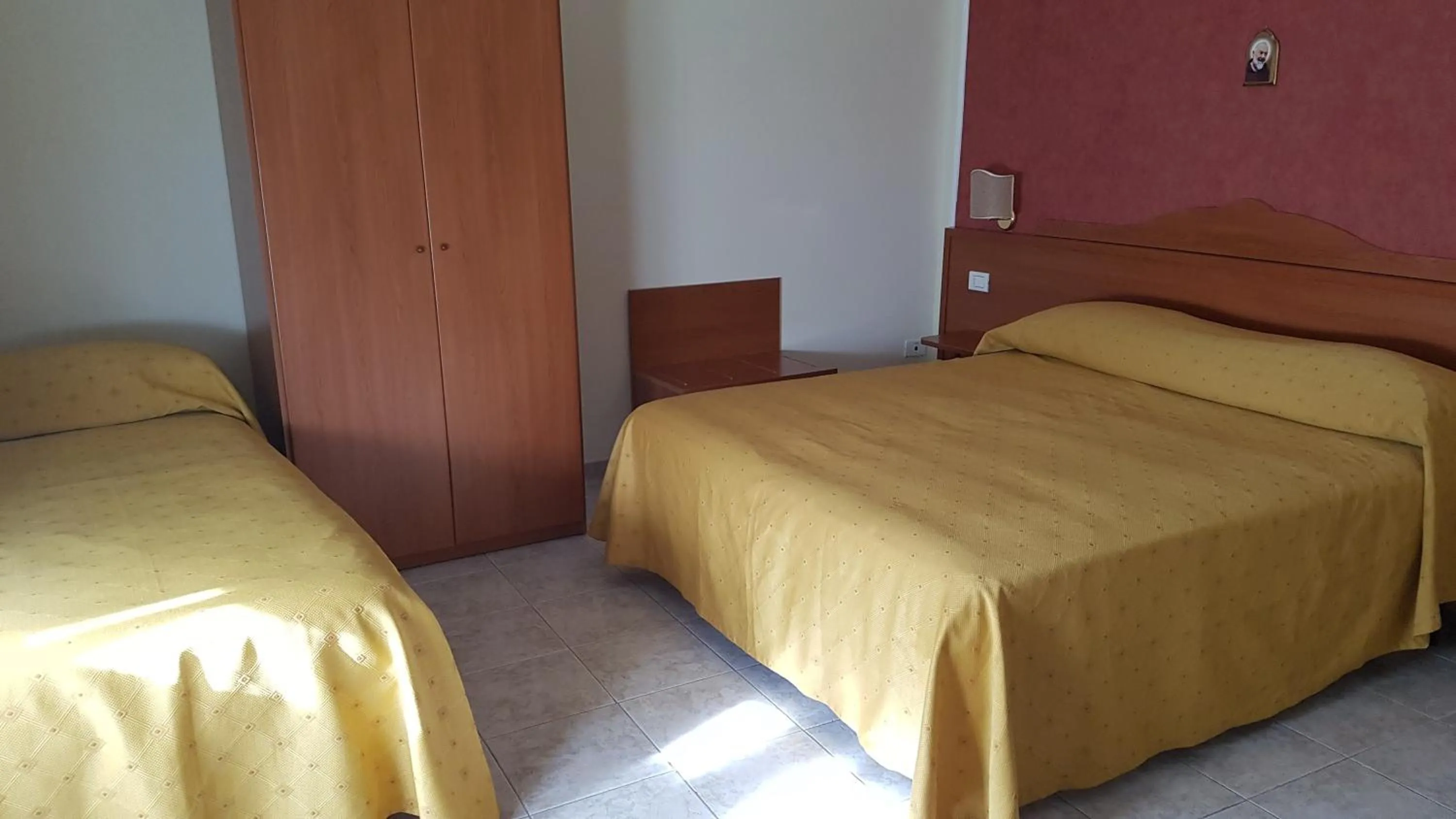 Balcony/Terrace, Bed in Hotel Dei Cappuccini