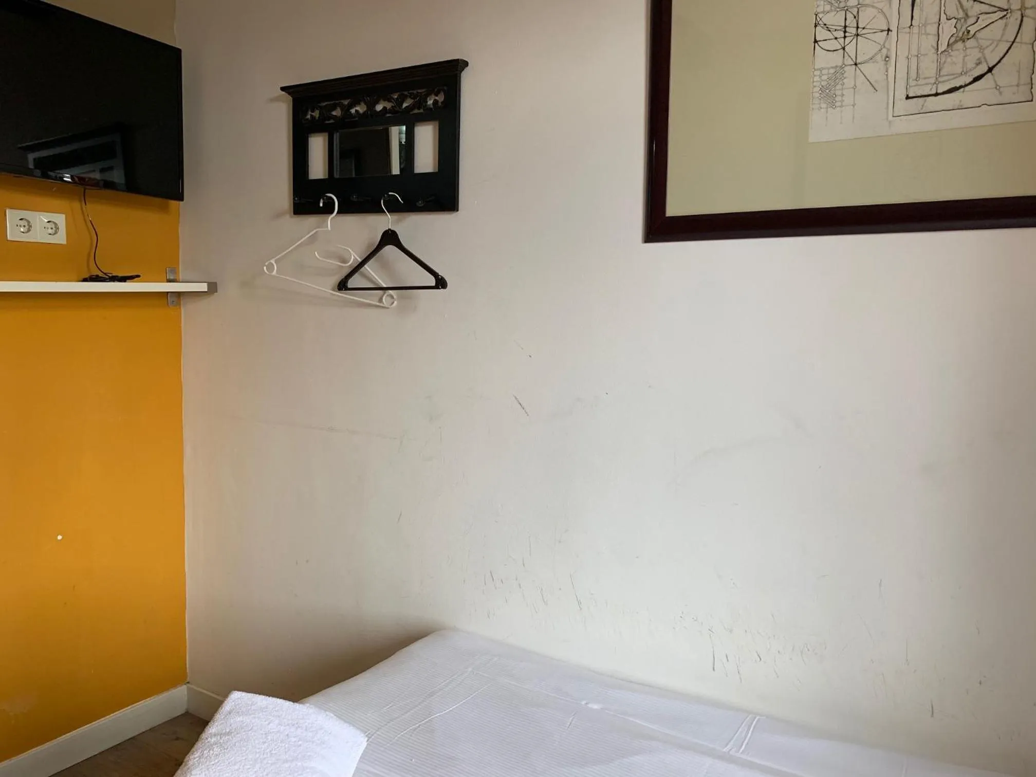 Other, Bed in Hotel La Belle Vue