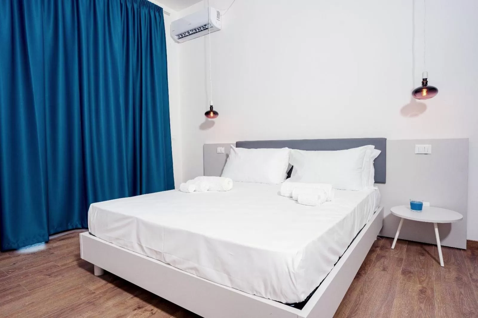 Bed in Sorrento B&D Rooms