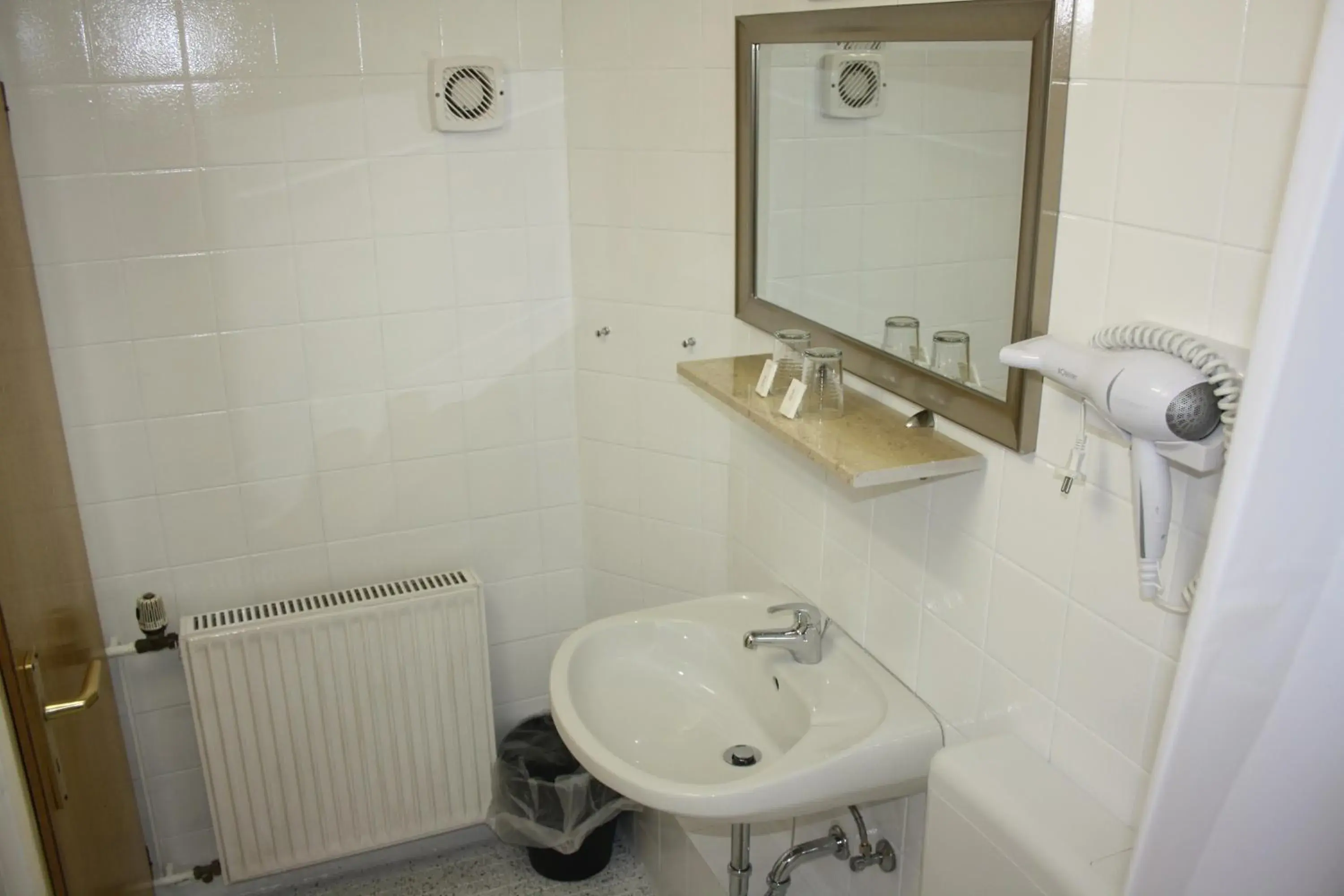 Triple Room in Hotel Am Kamin Triple Room in Hotel Am Kamin