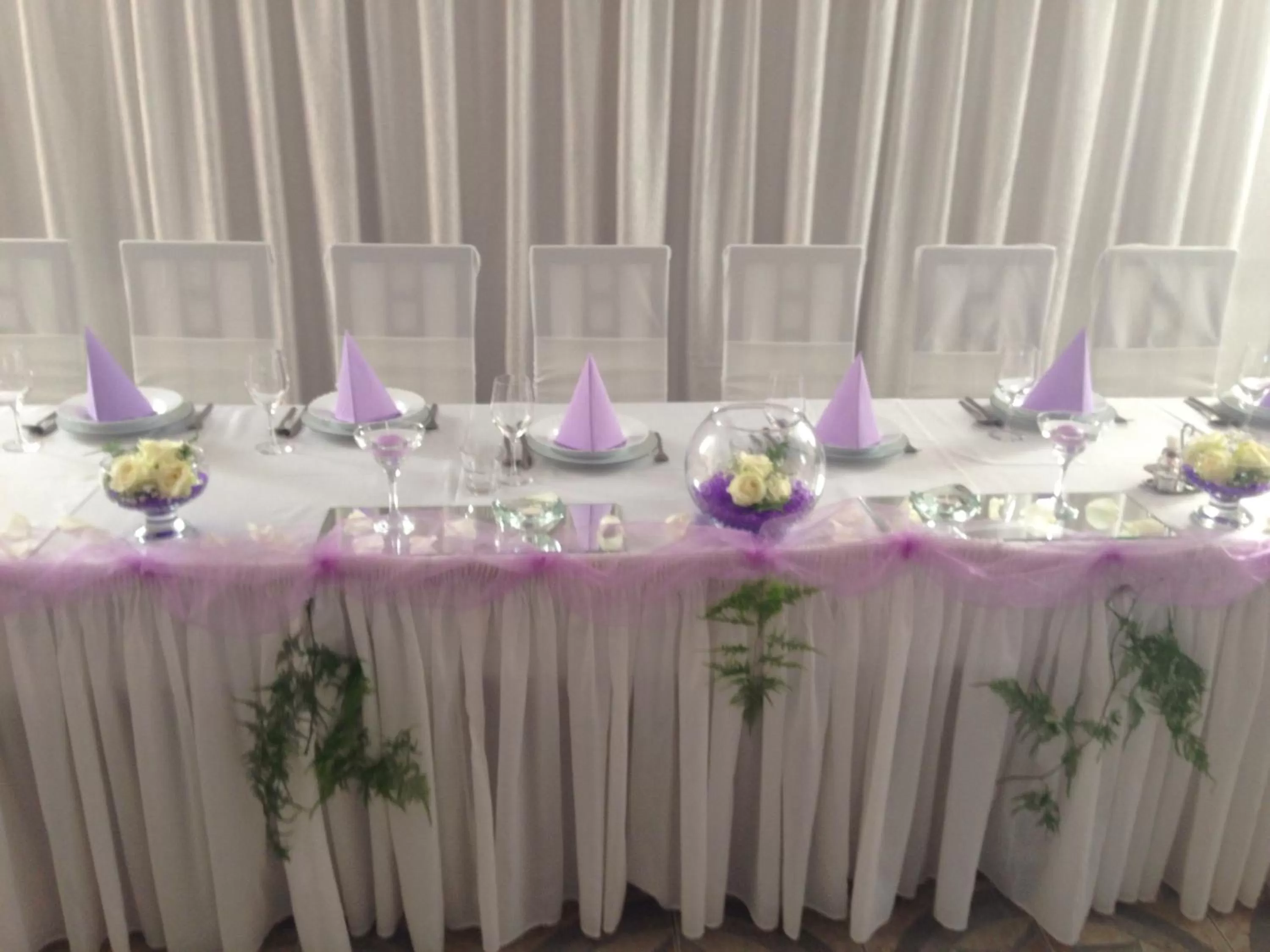 Restaurant/places to eat, Banquet Facilities in Valpovački dvori B&B