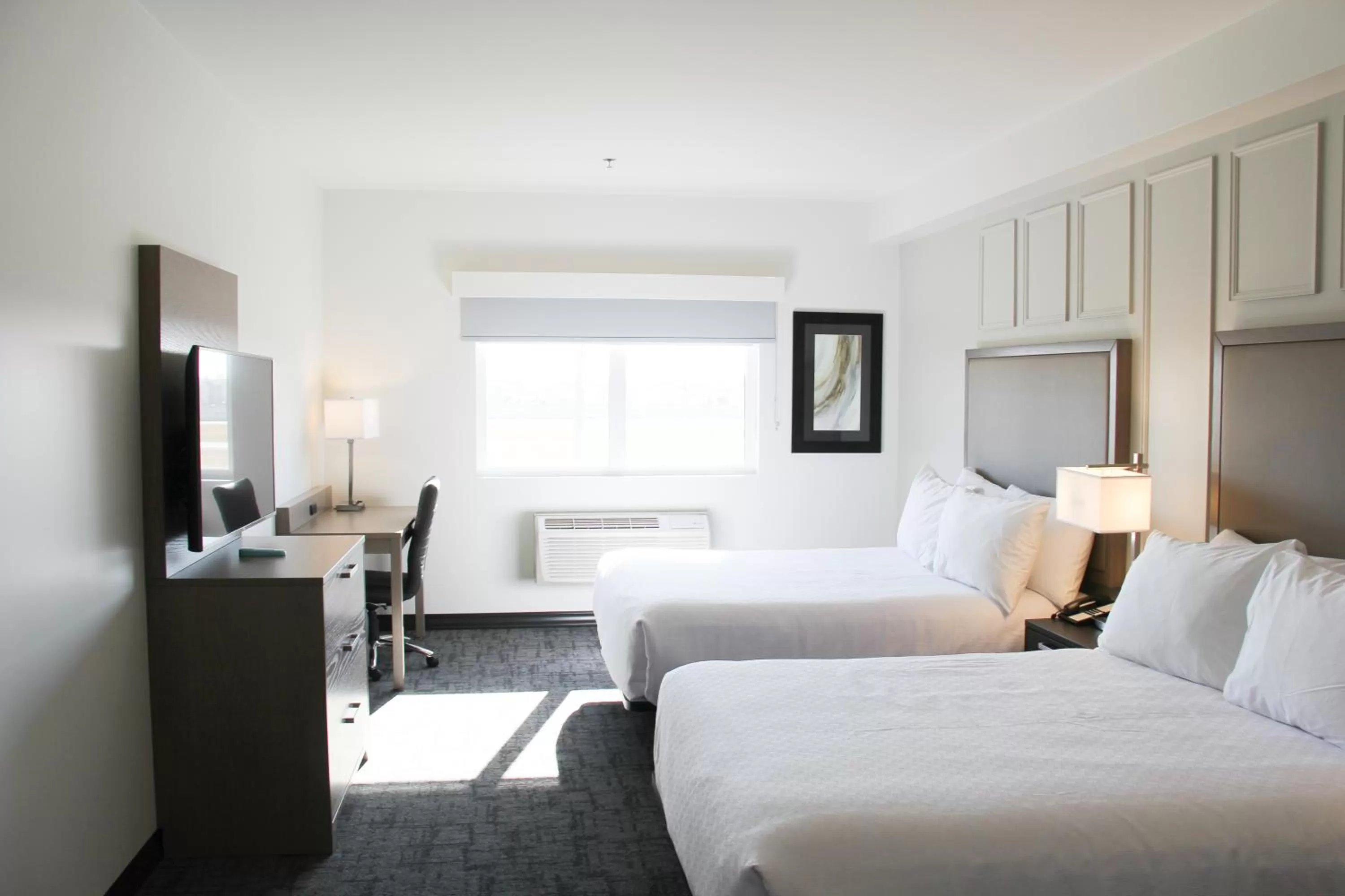 Bed in Best Western Plus Winkler