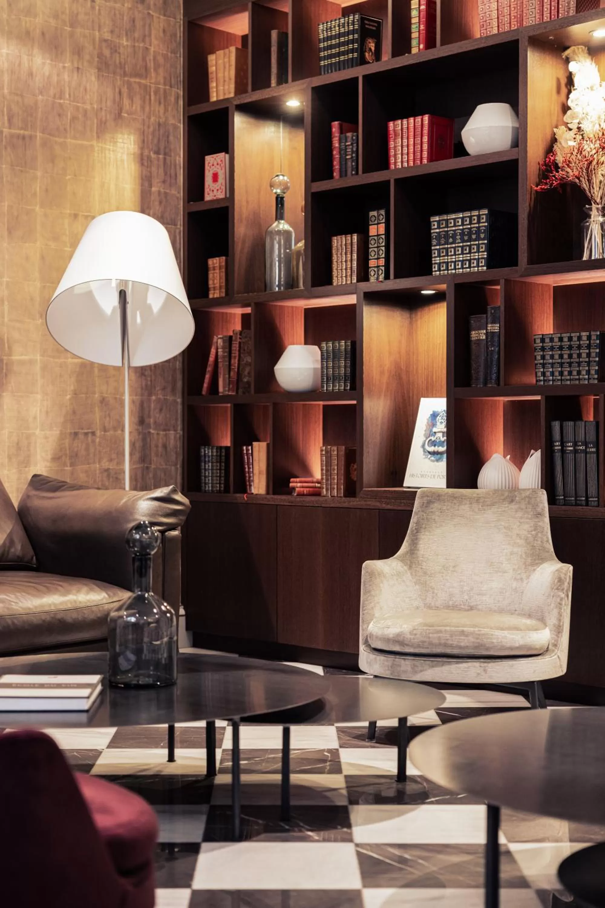 Library in Villas Foch Boutique Hotel & Spa Bordeaux