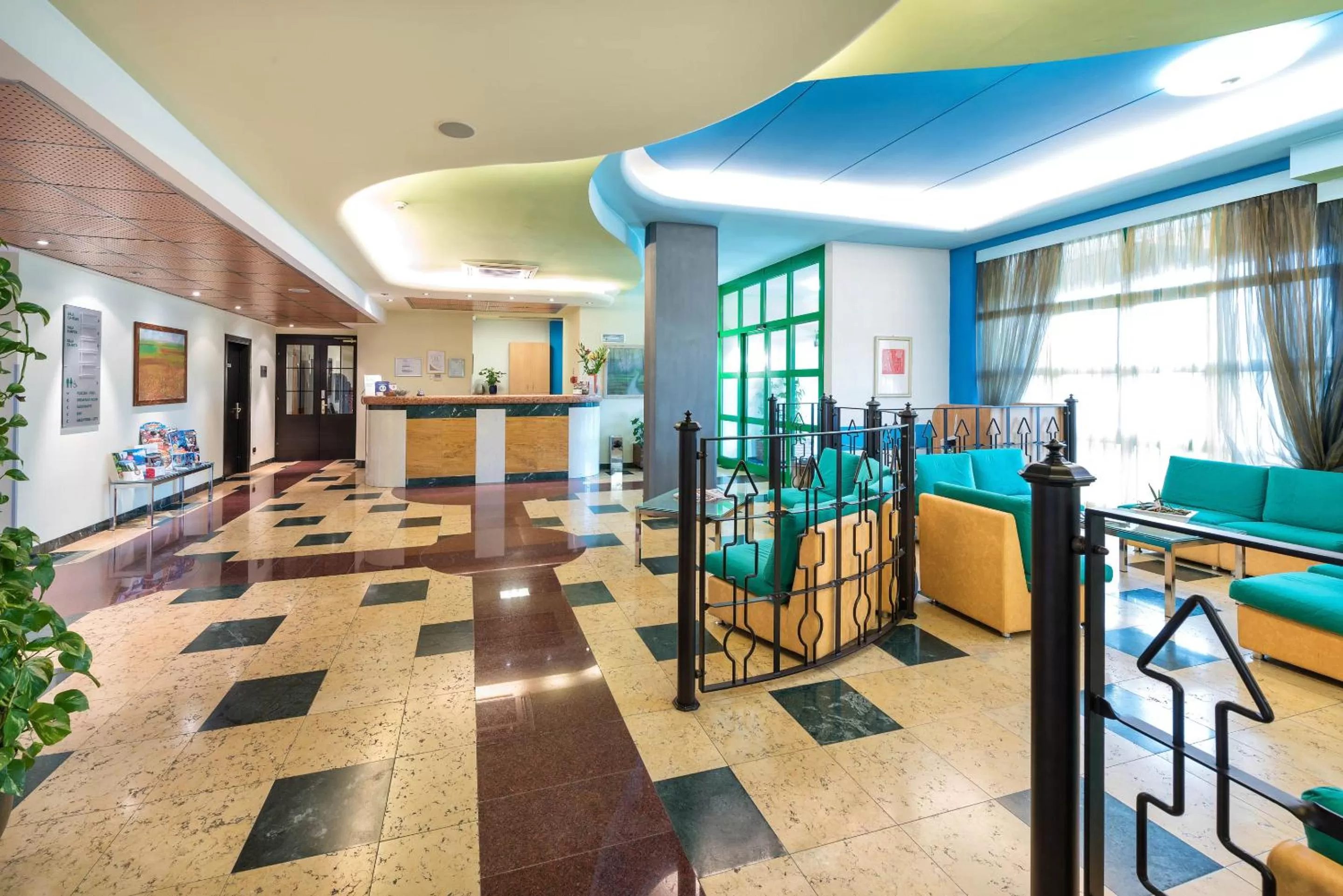 Lobby or reception in West Point Airport Hotel