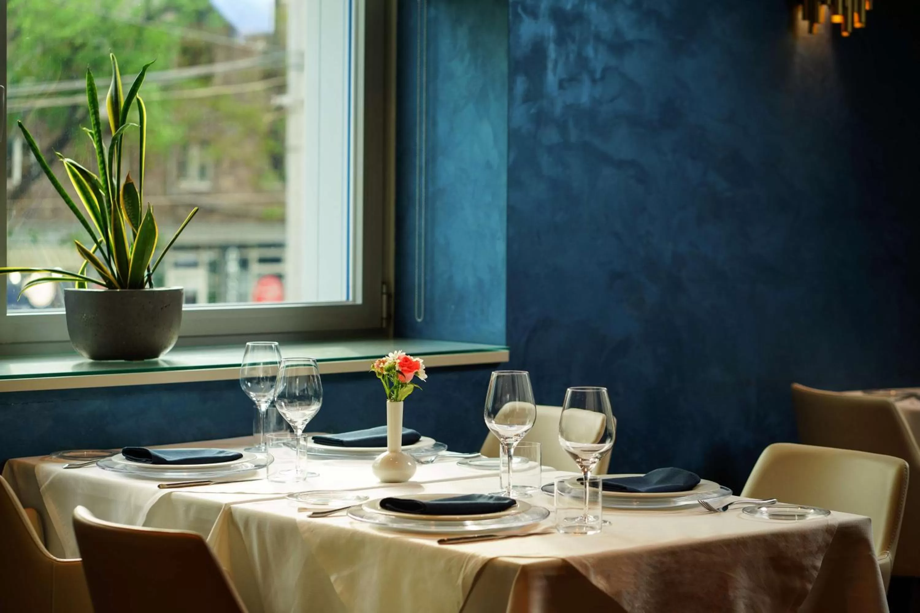 Restaurant/places to eat in DoubleTree by Hilton Yerevan City Centre