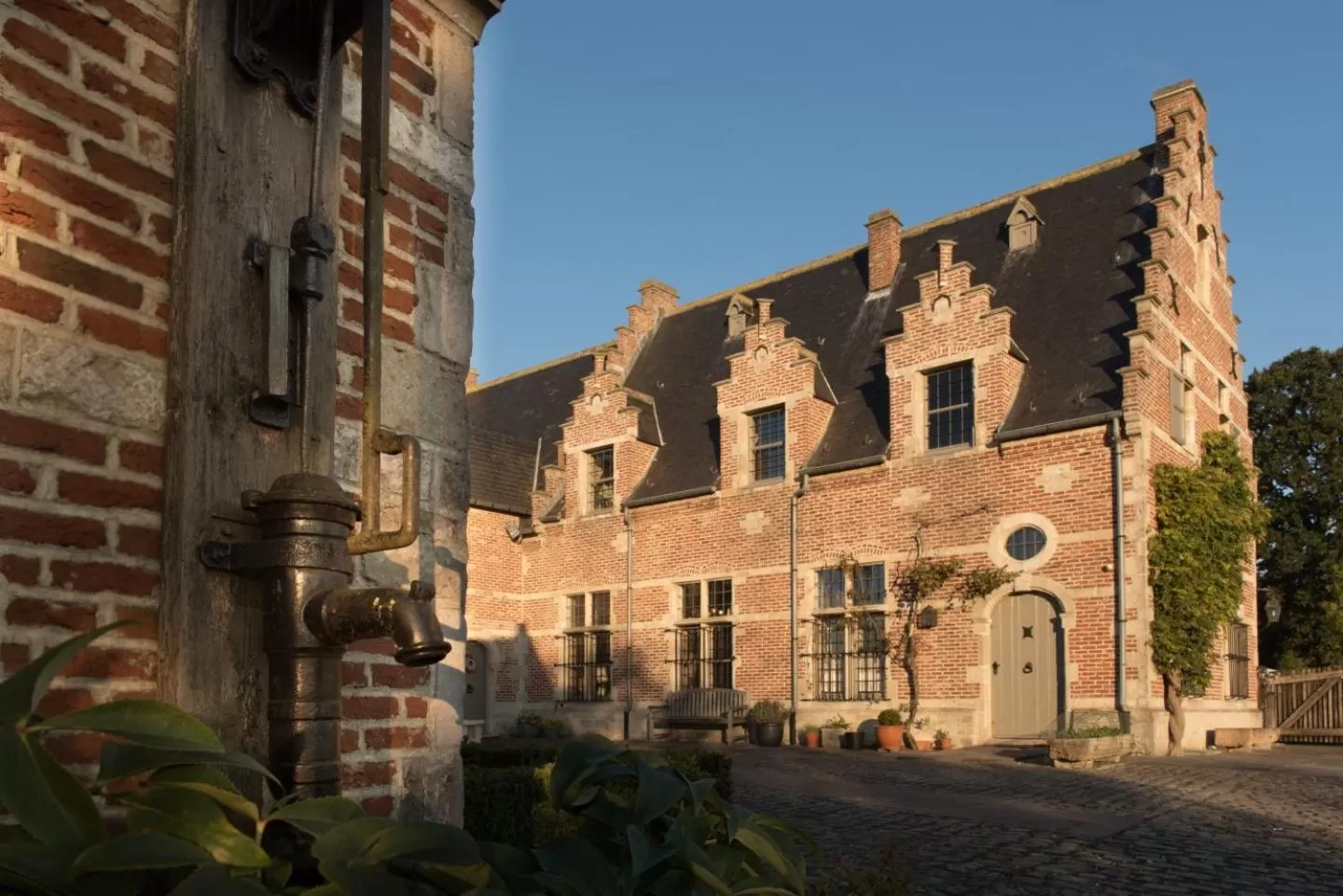 Property Building in Eyckenmolen B&B