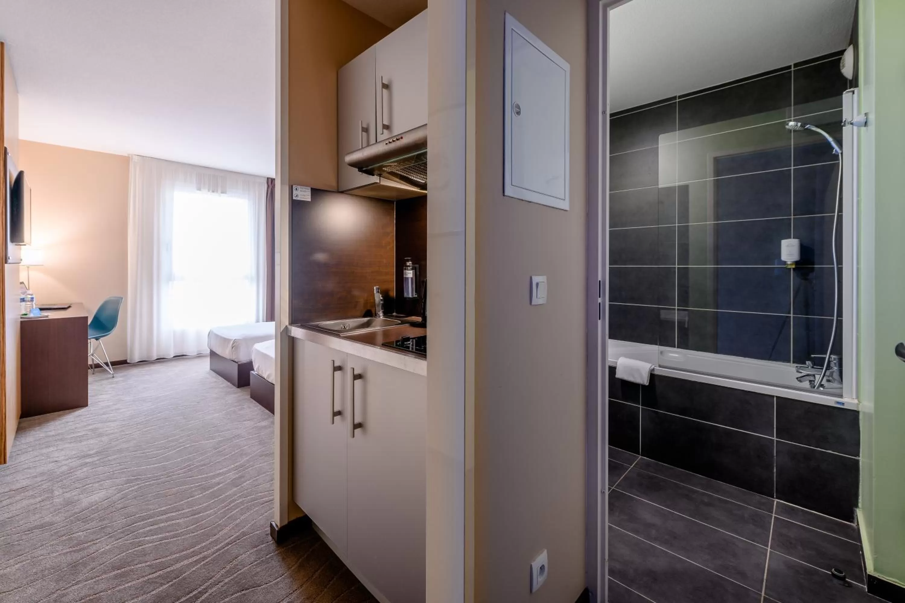 Bathroom in Comfort Aparthotel Bordeaux Begles Arena