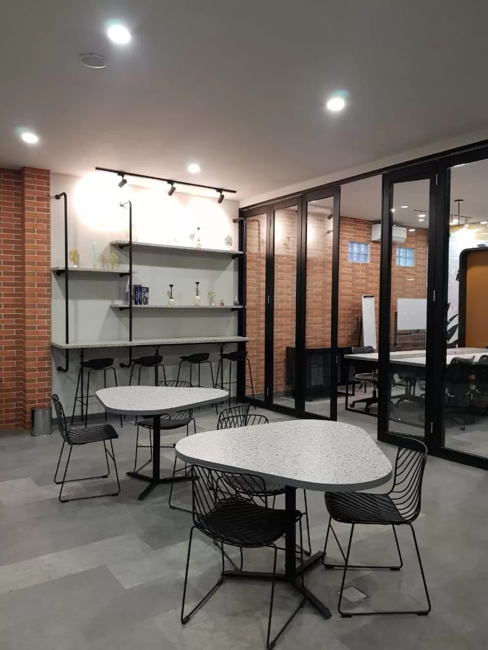 Dining area in Sambina Prime