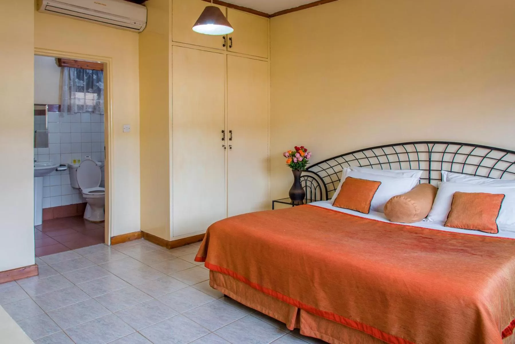 Bedroom in Speke Hotel 1996 Ltd